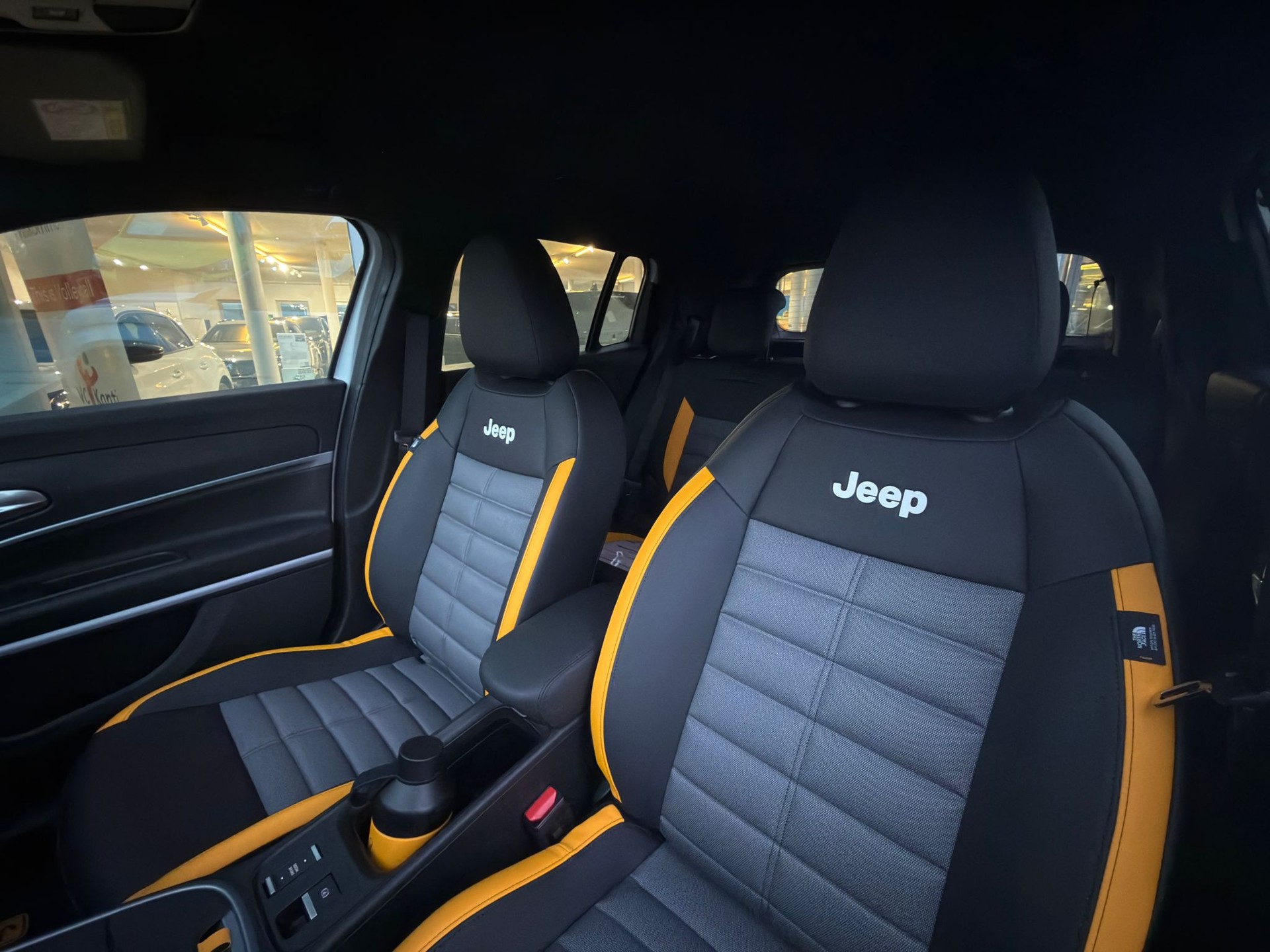 JEEP Avenger 1.2 Turbo MHEV The North Face 4xe-image-10