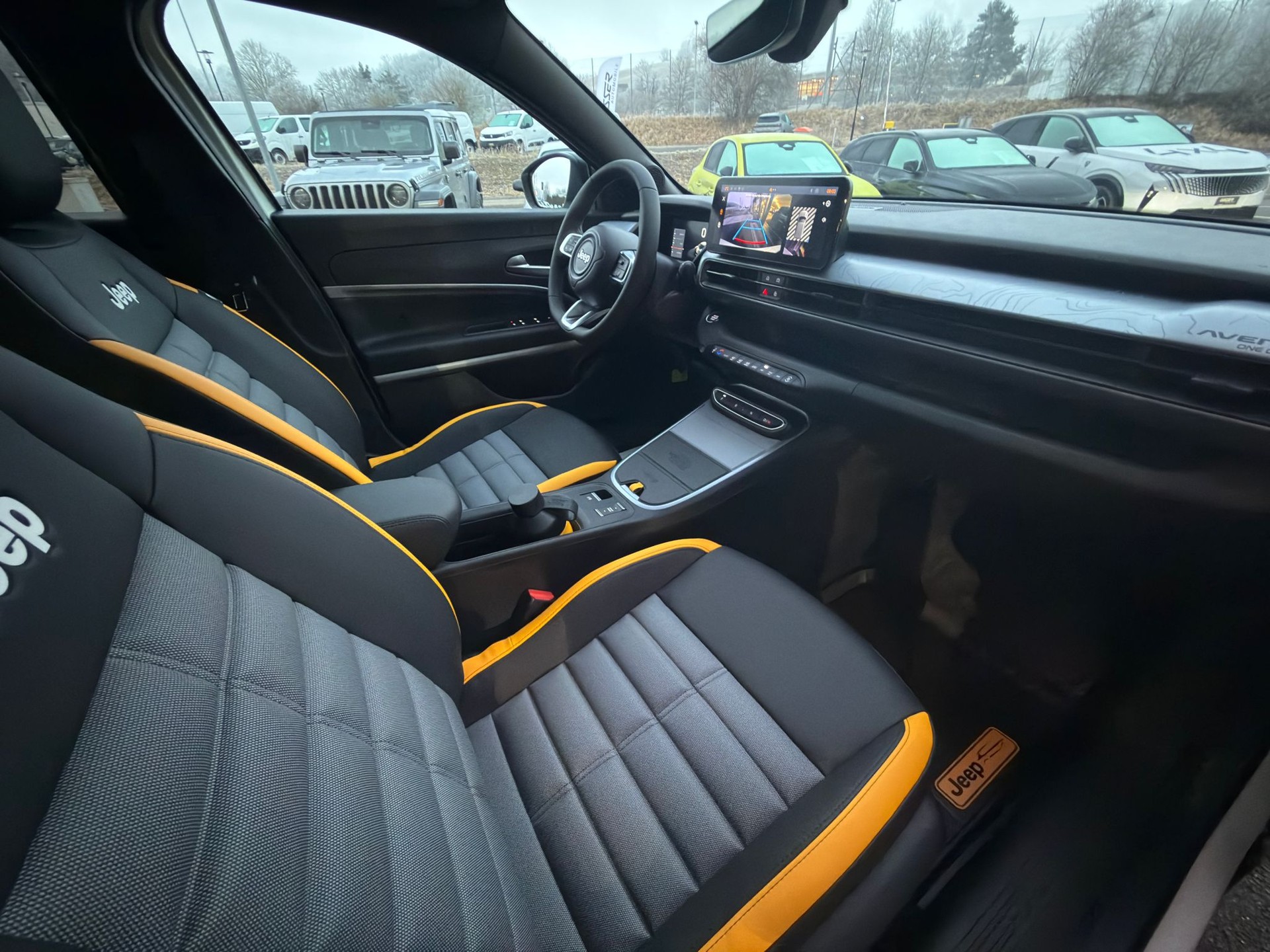 JEEP Avenger 1.2 Turbo MHEV The North Face 4xe-image-9