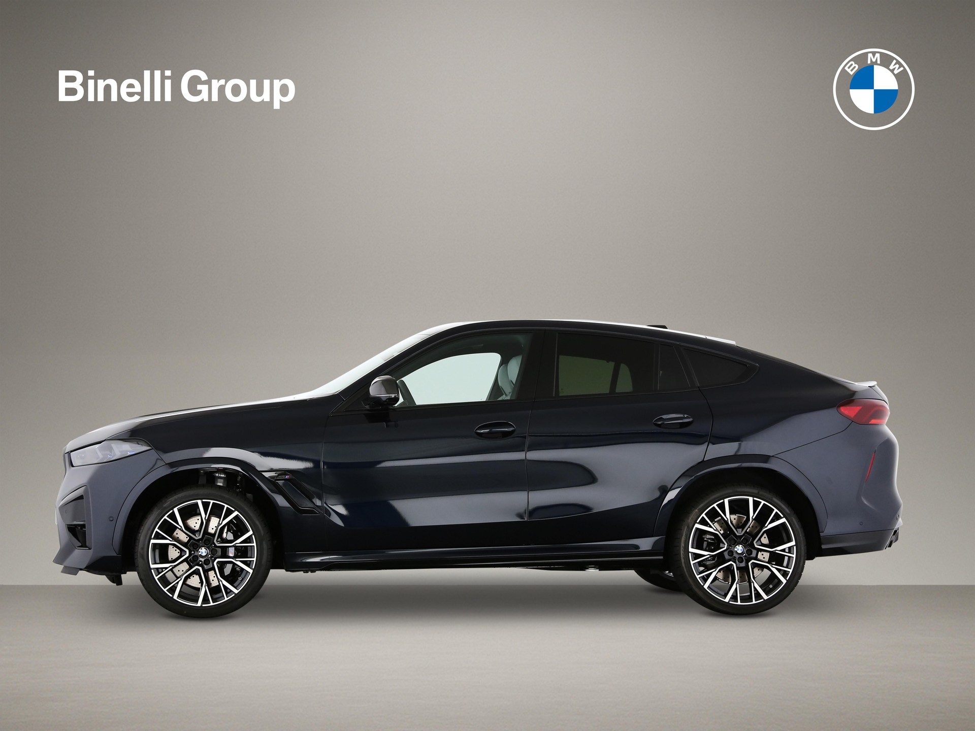BMW X6 M Competition-showroom-element-2