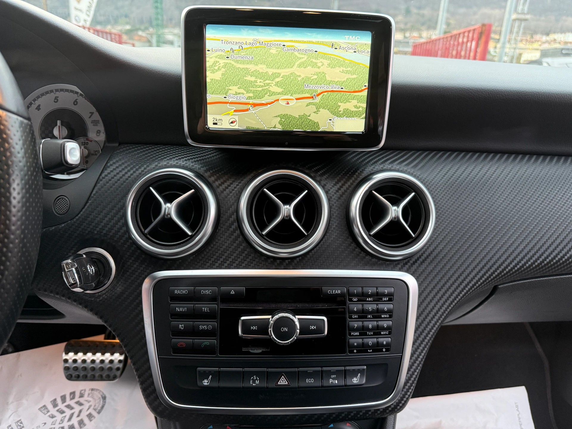 MERCEDES-BENZ A 250 AMG Line 4Matic 7G-DCT-image-14