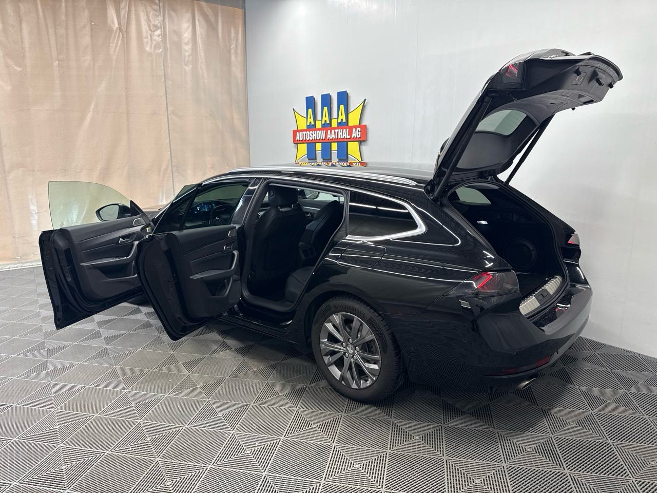 PEUGEOT 508 1.6 PHEV Allure EAT8-image-13