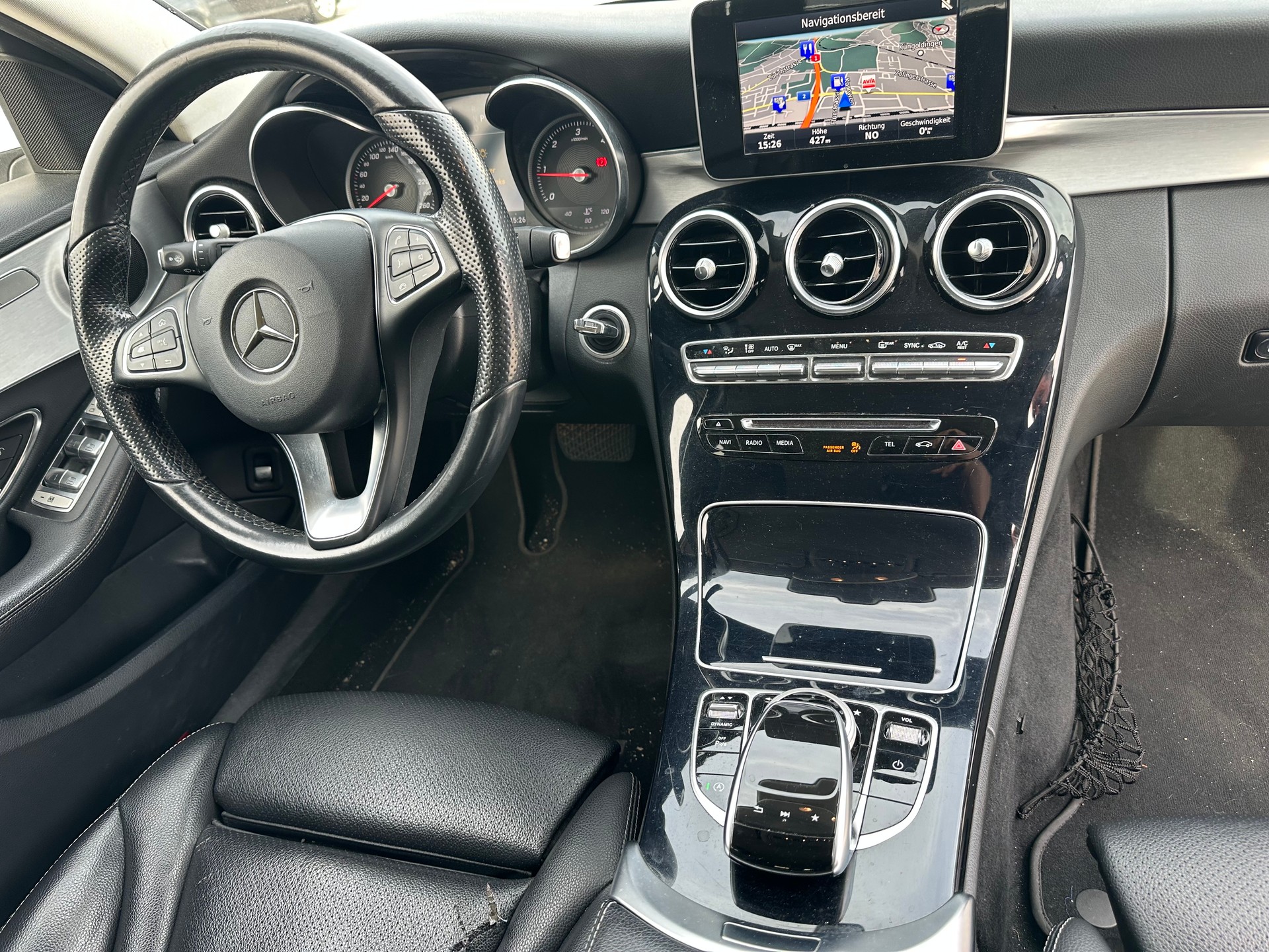 MERCEDES-BENZ C 220 d Exclusive 4Matic 9G-Tronic-image-5