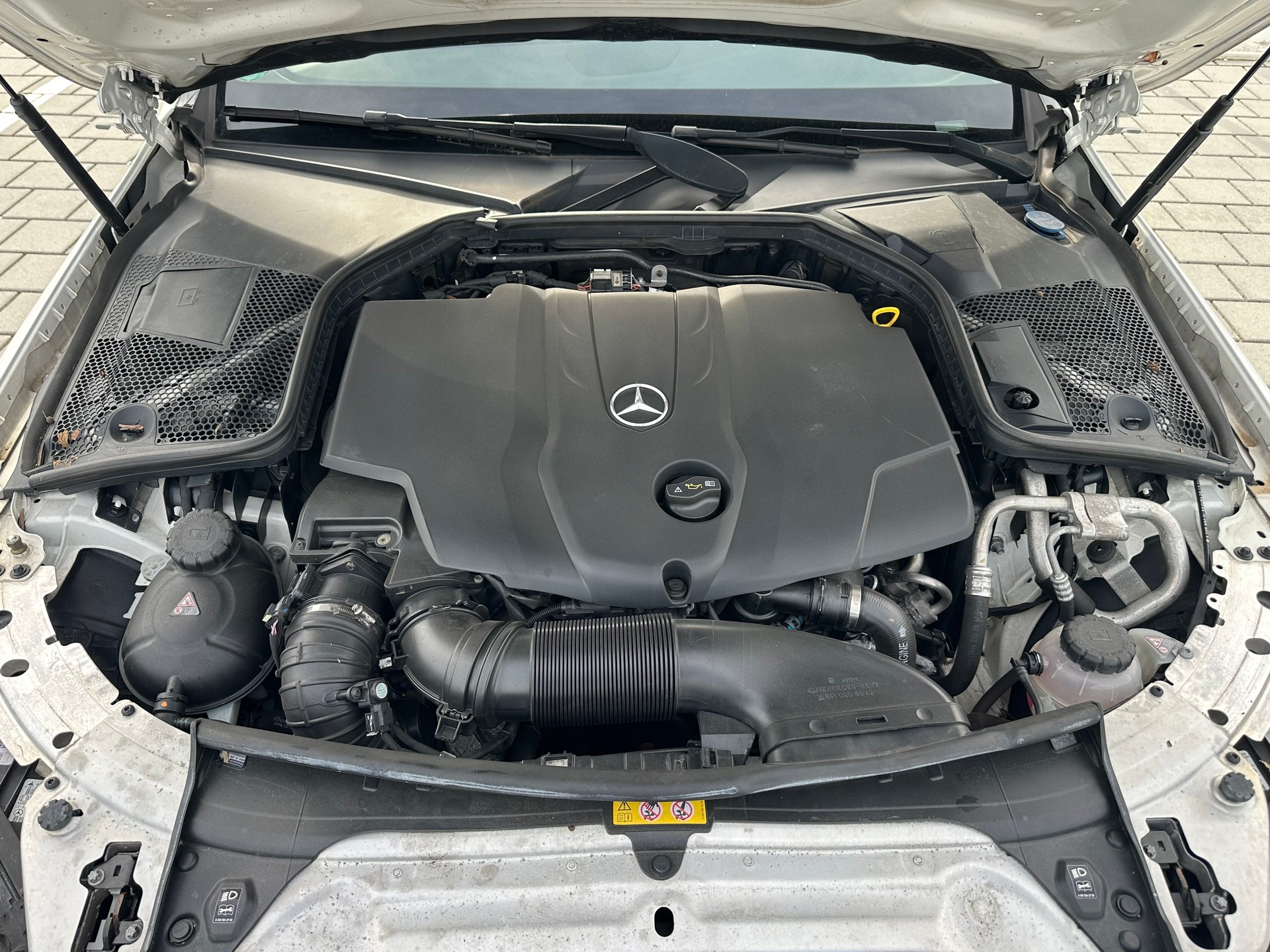 MERCEDES-BENZ C 220 d Exclusive 4Matic 9G-Tronic-image-9