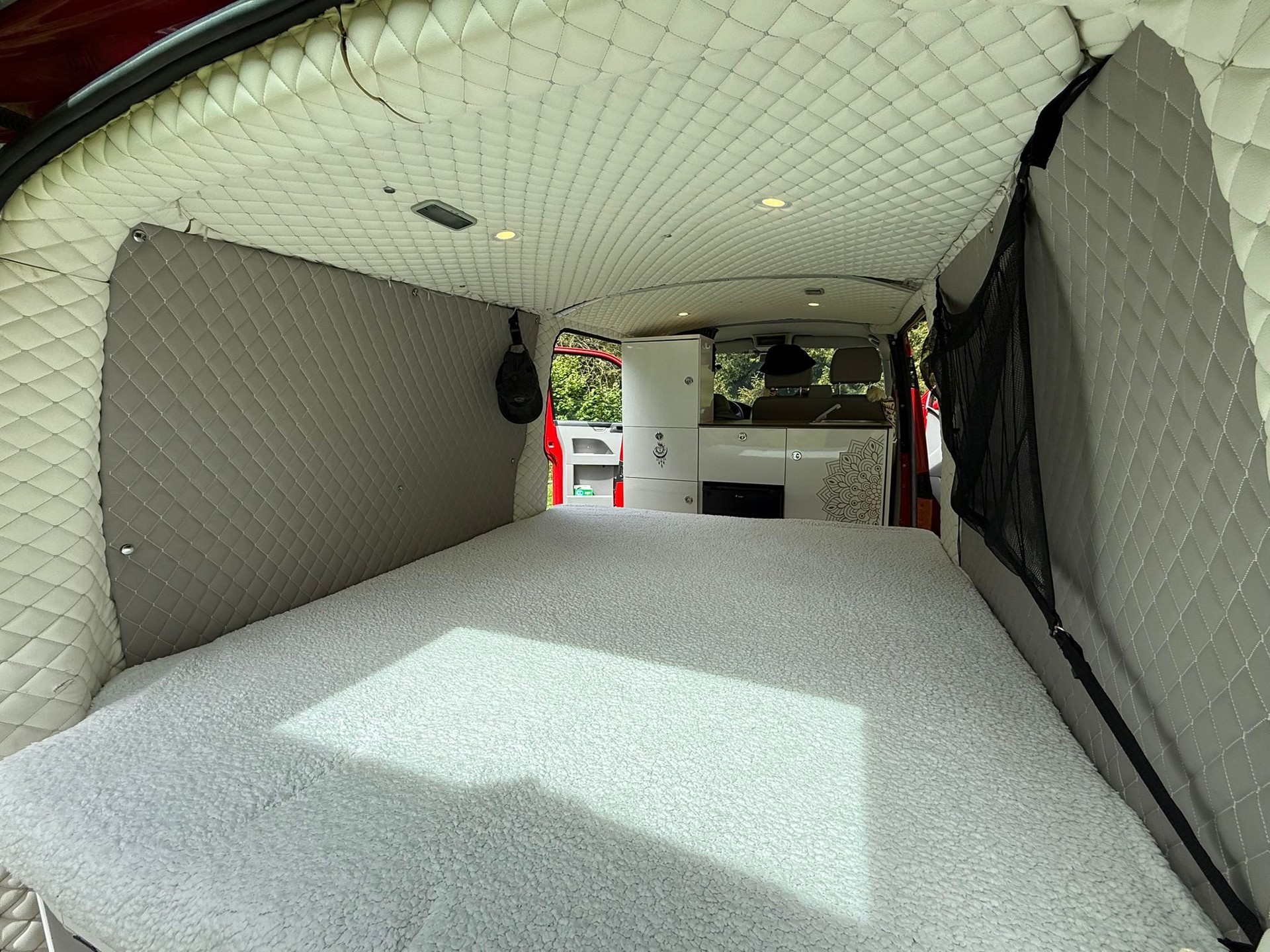 VW T5 California 2.0 Bi-TDI Beach DSG-image-9
