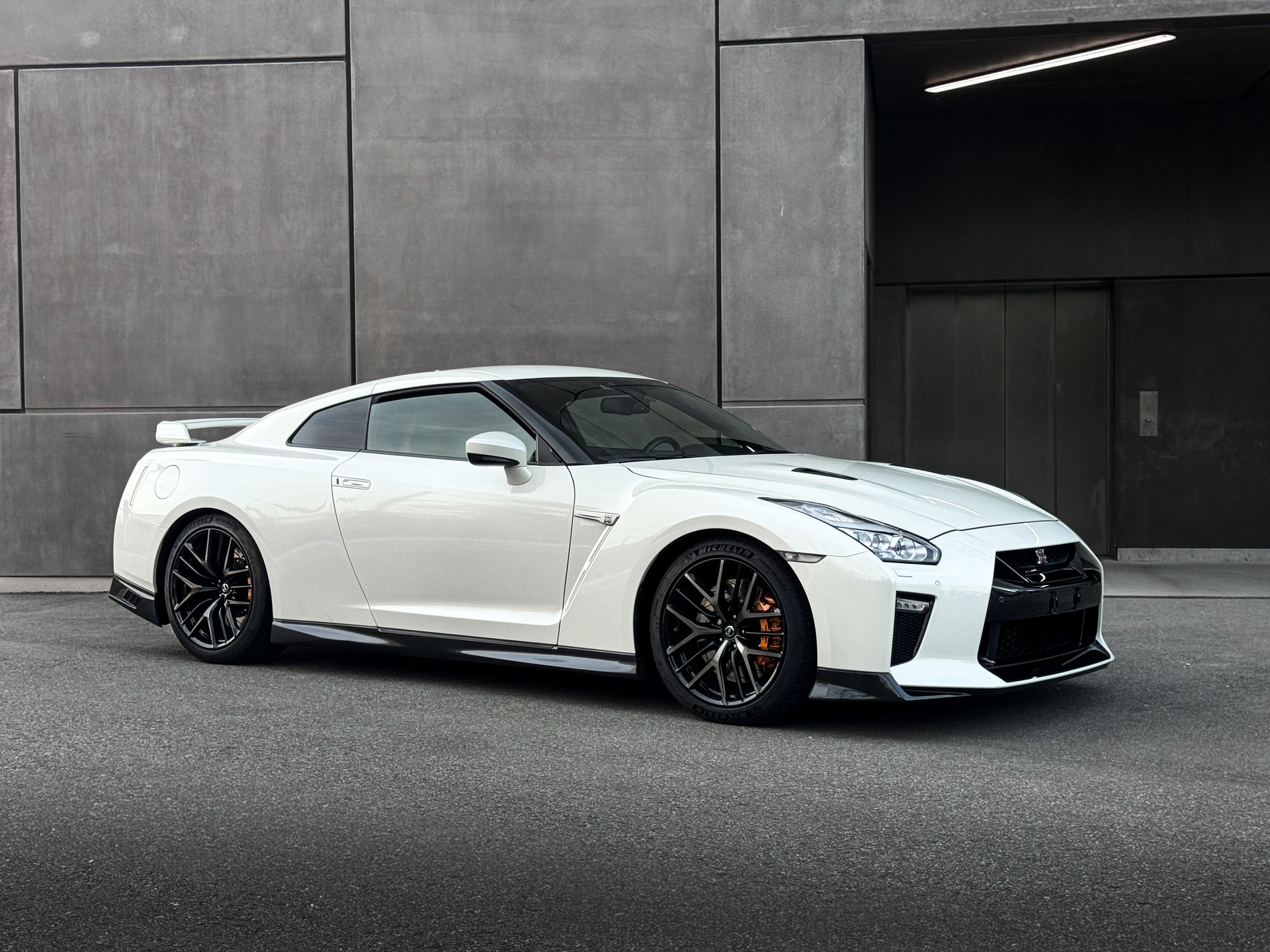NISSAN GT-R 3.8 V6 Biturbo Black Edition-image-5