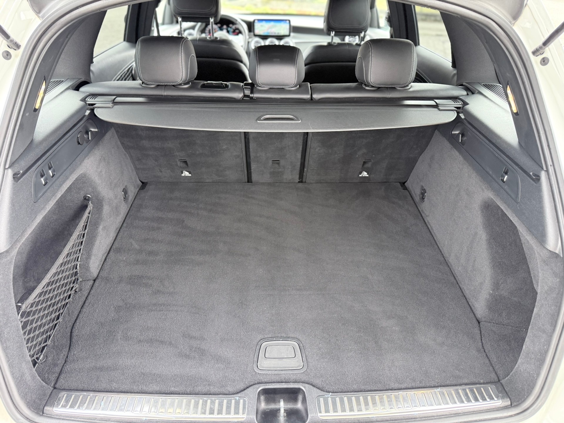 MERCEDES-BENZ GLC 63 AMG 4Matic 9G-Tronic-image-15