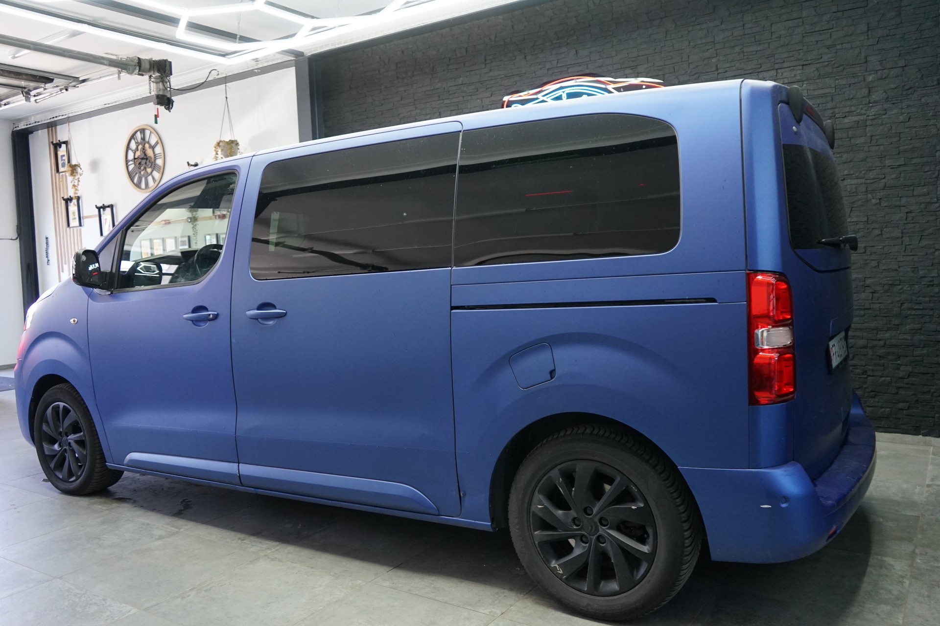 CITROEN Spacetourer EO 2.0 BlueHDi Business Lounge M EAT8-showroom-element-2