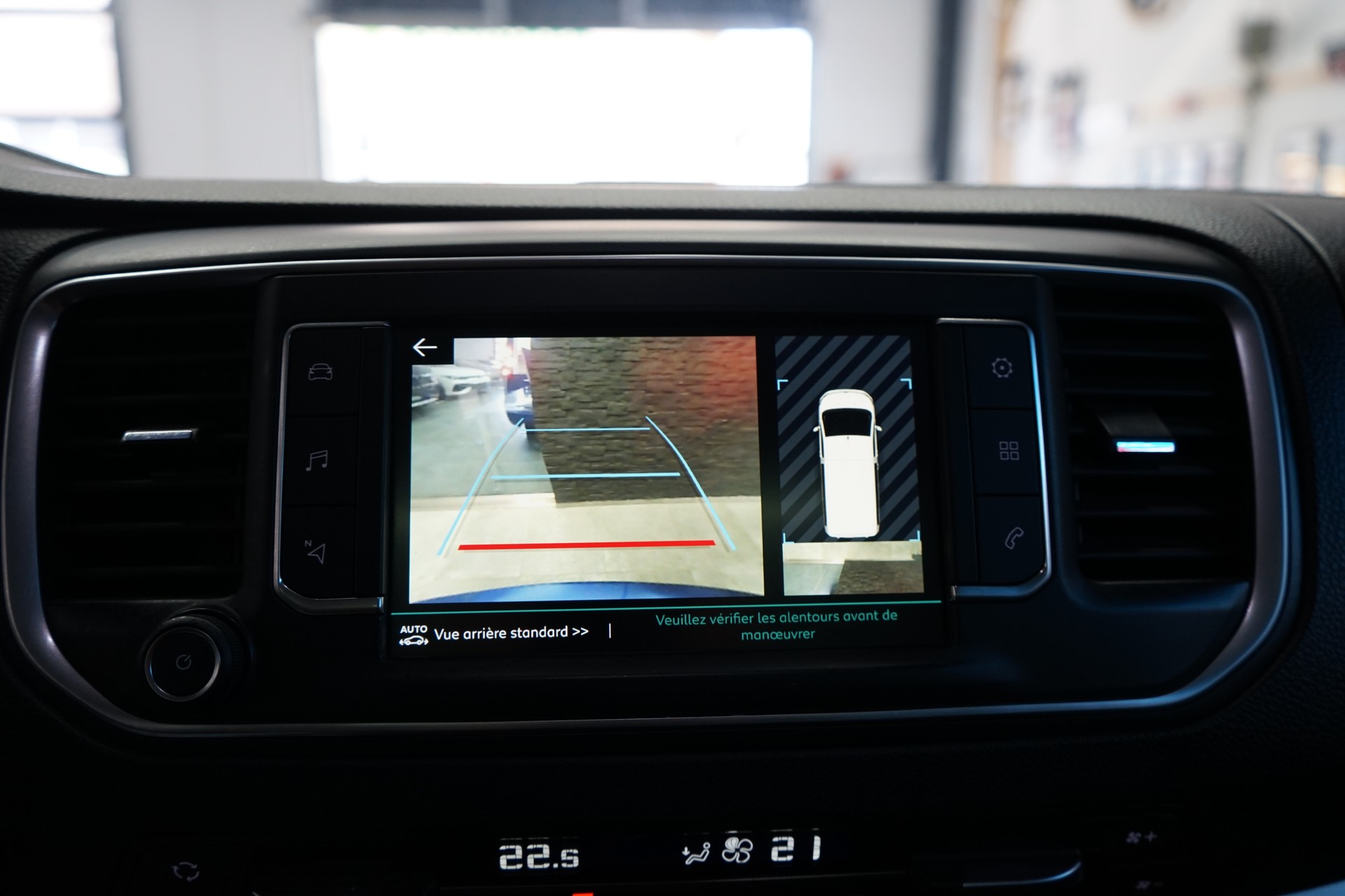 CITROEN Spacetourer EO 2.0 BlueHDi Business Lounge M EAT8-image-10