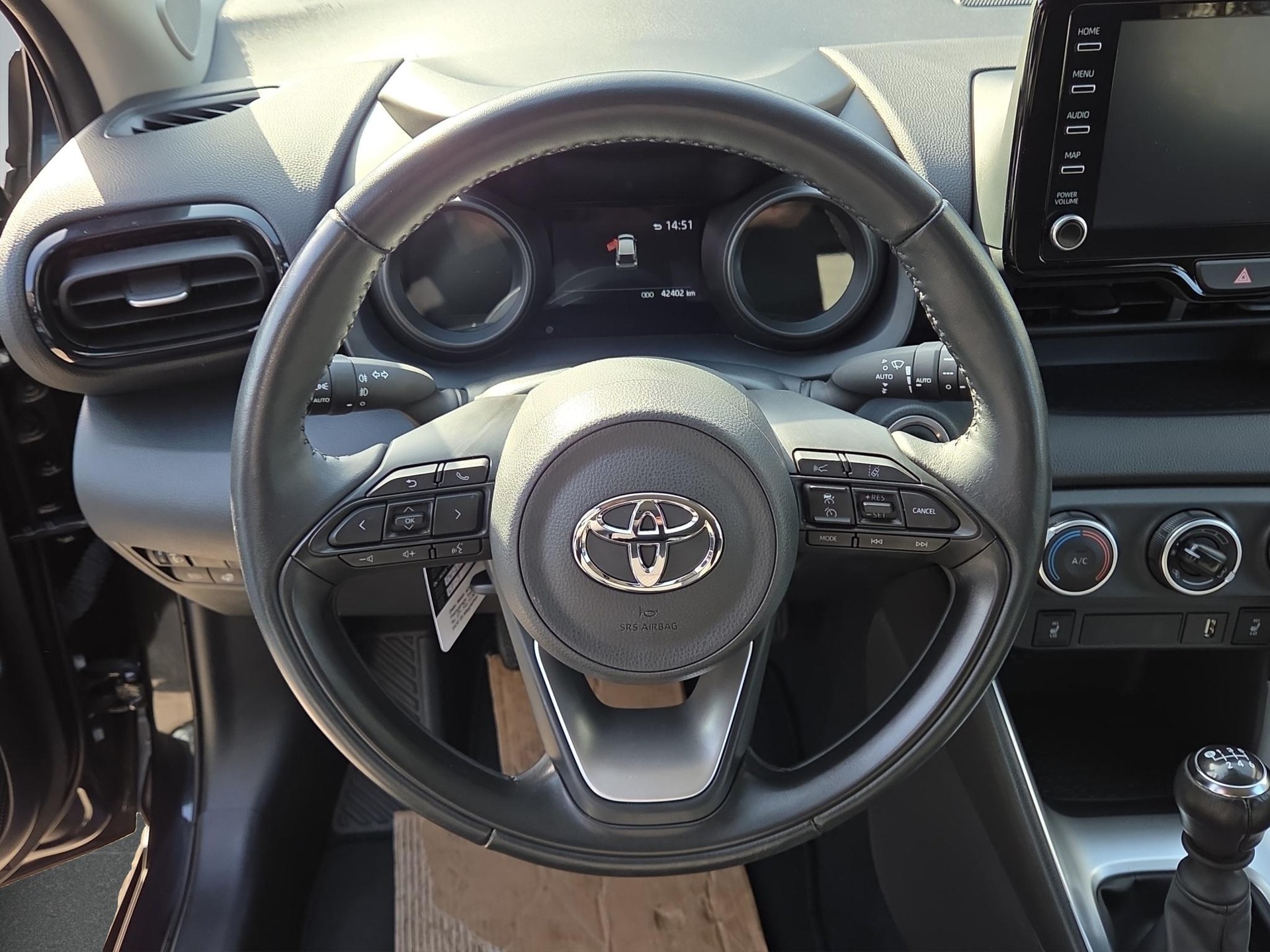 TOYOTA Yaris 1.5 VVT-iE Trend-image-9