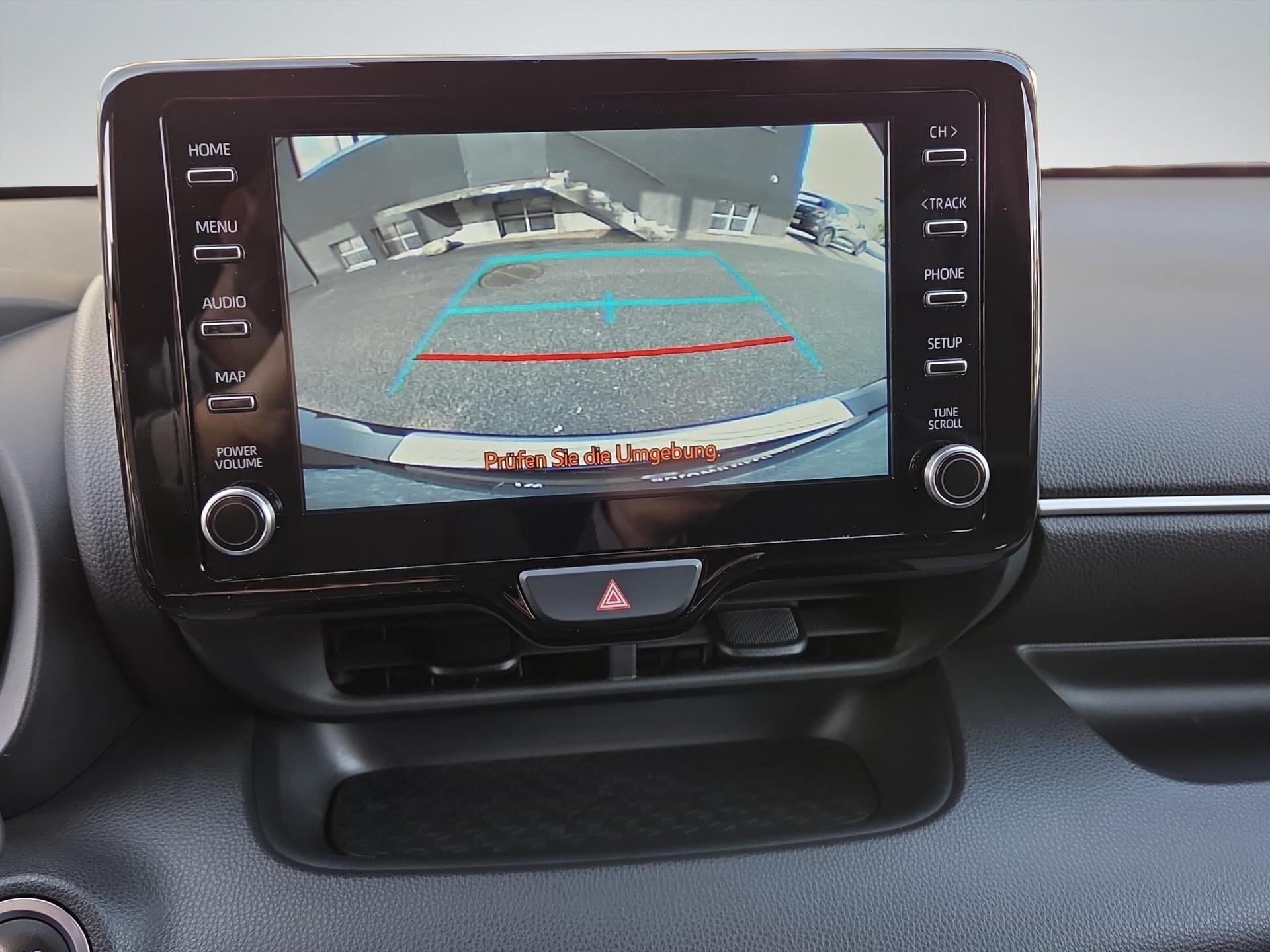 TOYOTA Yaris 1.5 VVT-iE Trend-image-13