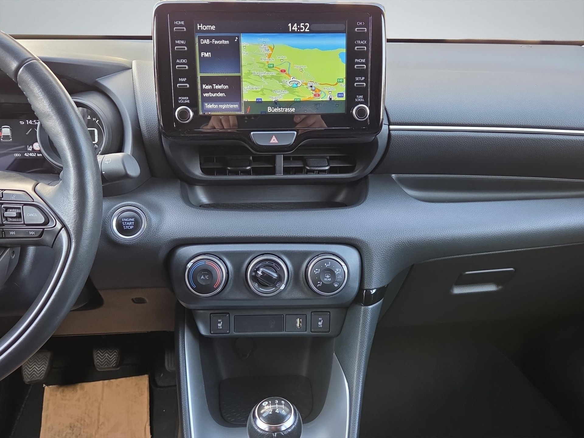 TOYOTA Yaris 1.5 VVT-iE Trend-image-12