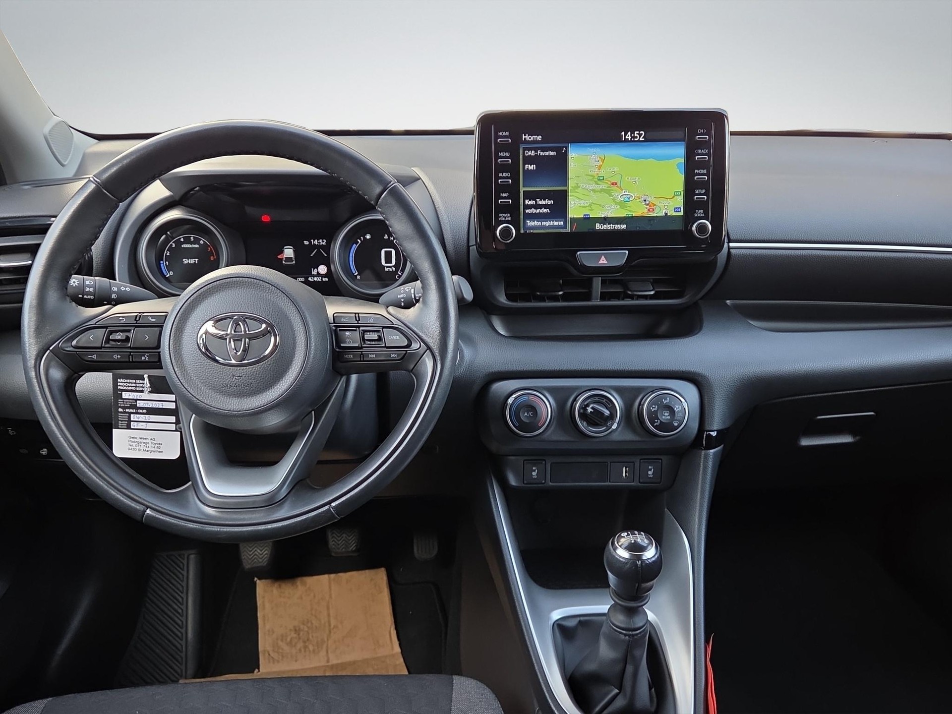 TOYOTA Yaris 1.5 VVT-iE Trend-image-11
