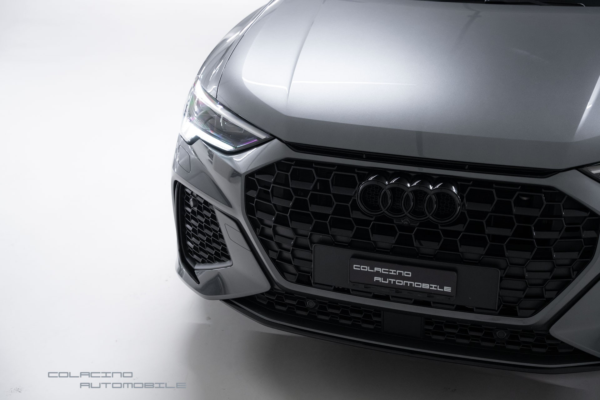 AUDI RS Q3 Sportback quattro S tronic-image-8