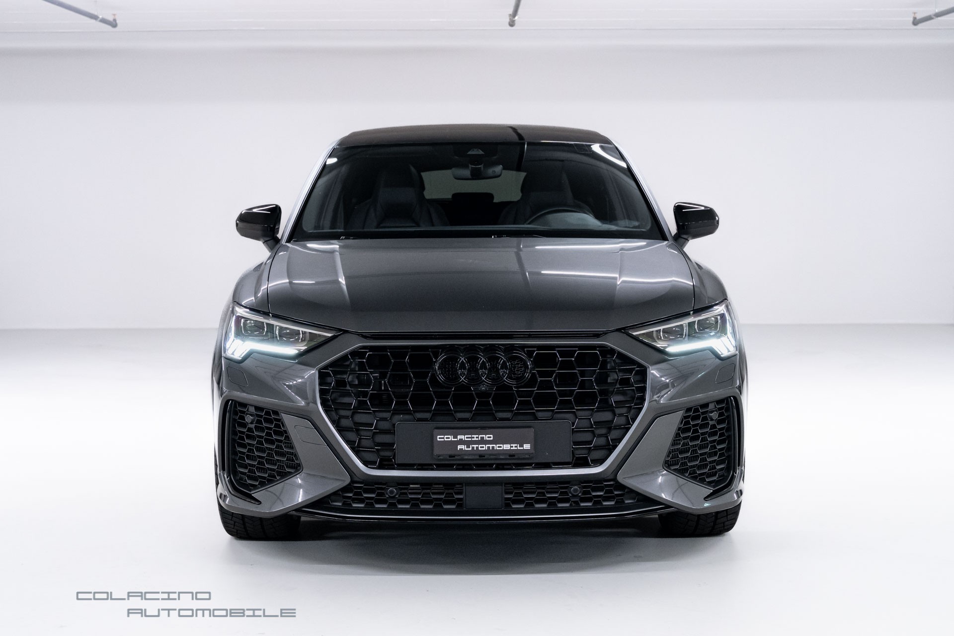 AUDI RS Q3 Sportback quattro S tronic-image-4