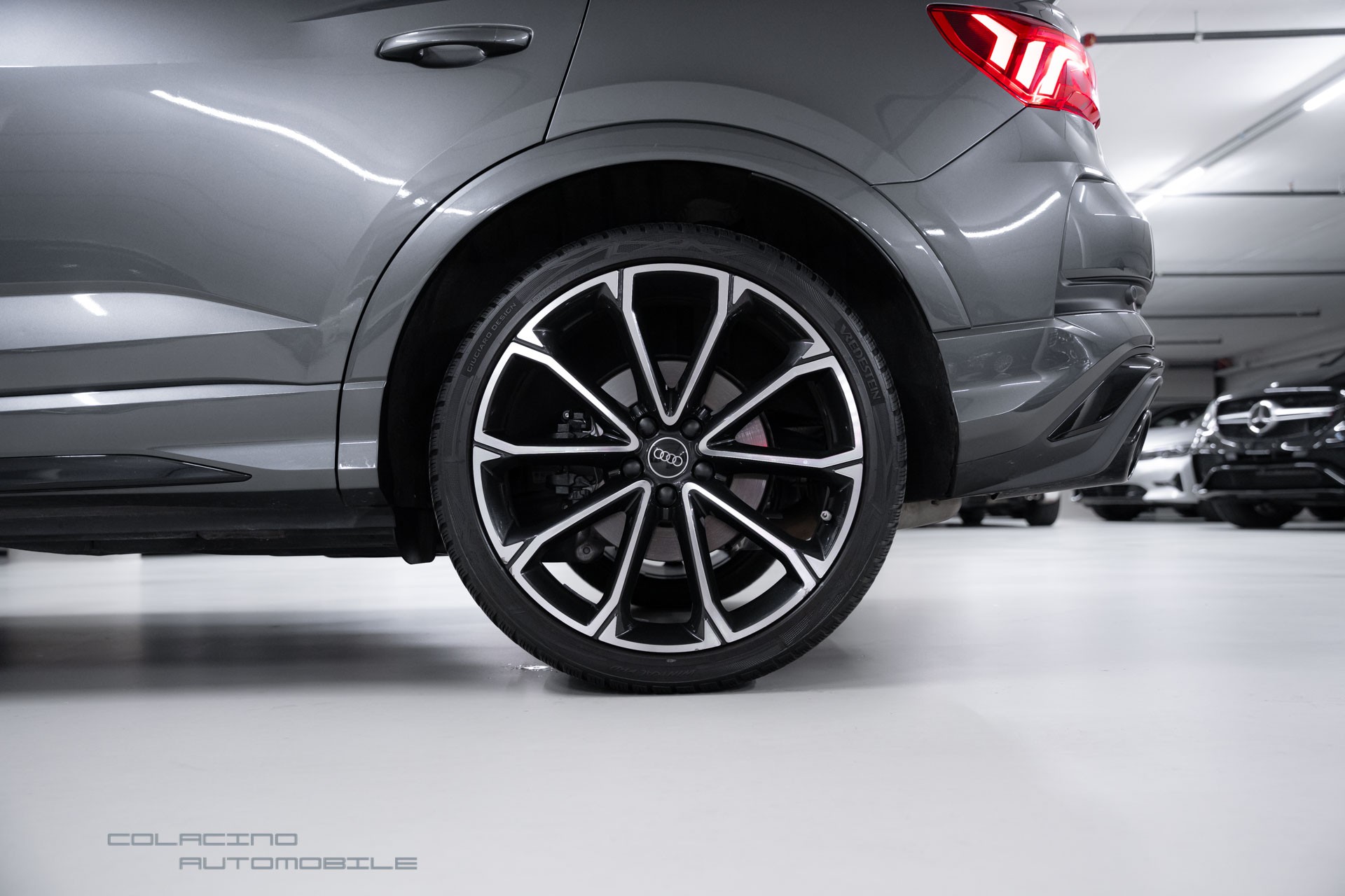 AUDI RS Q3 Sportback quattro S tronic-image-9
