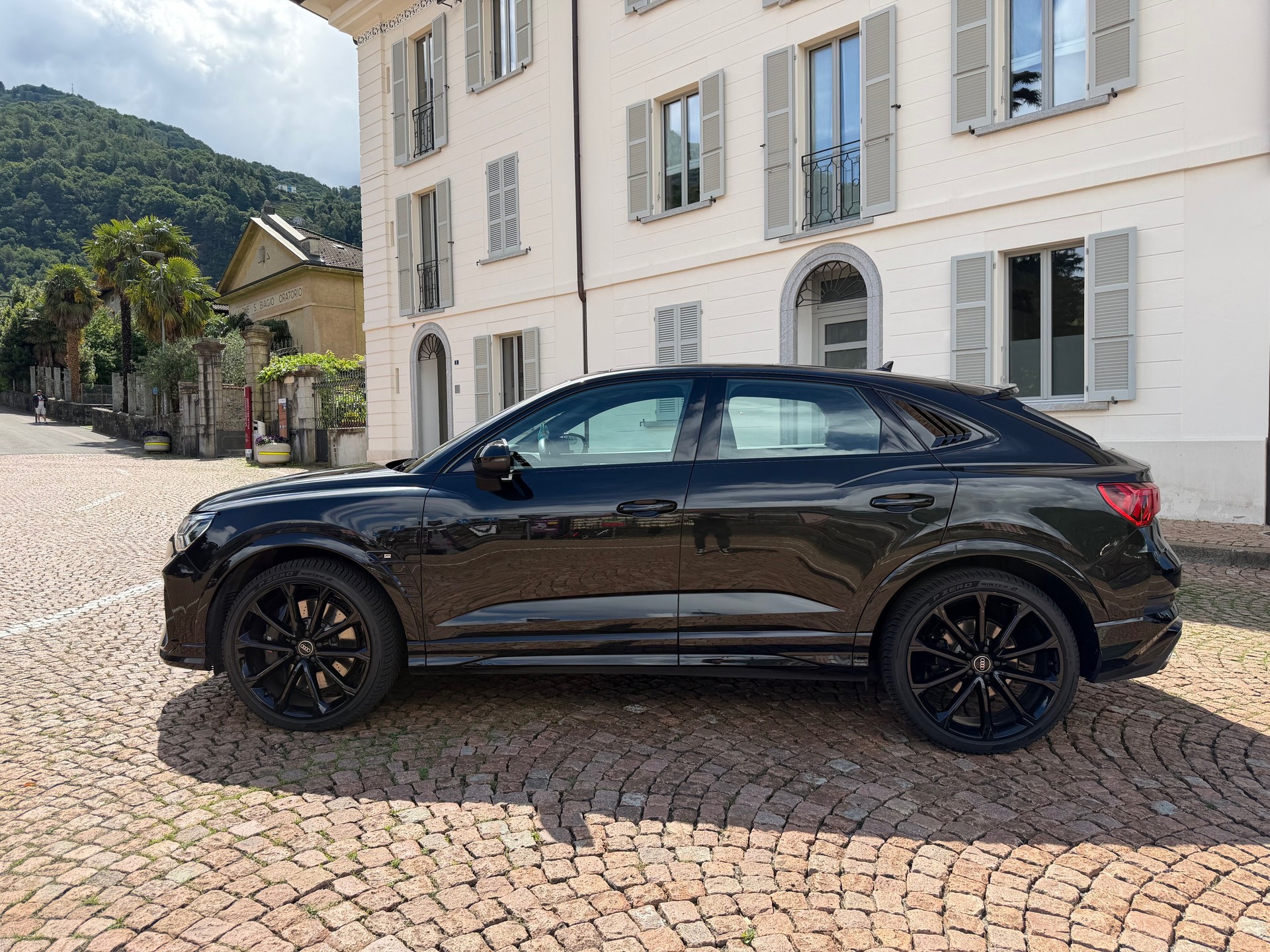 AUDI RS Q3 Sportback quattro S tronic-image-6
