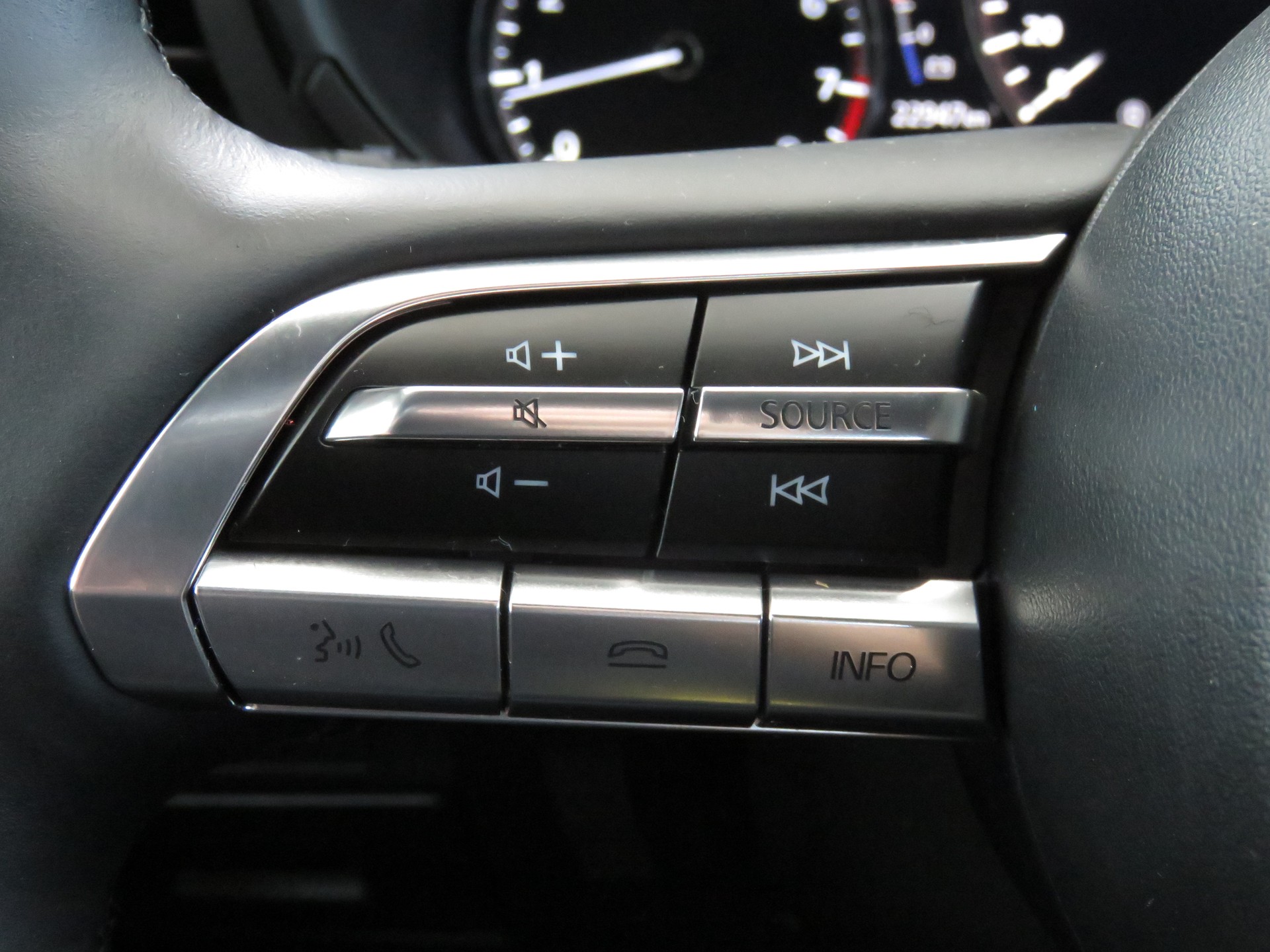 MAZDA 3 Hatchback SKYACTIV-G M Hybrid 122 Ambition Automat-image-19