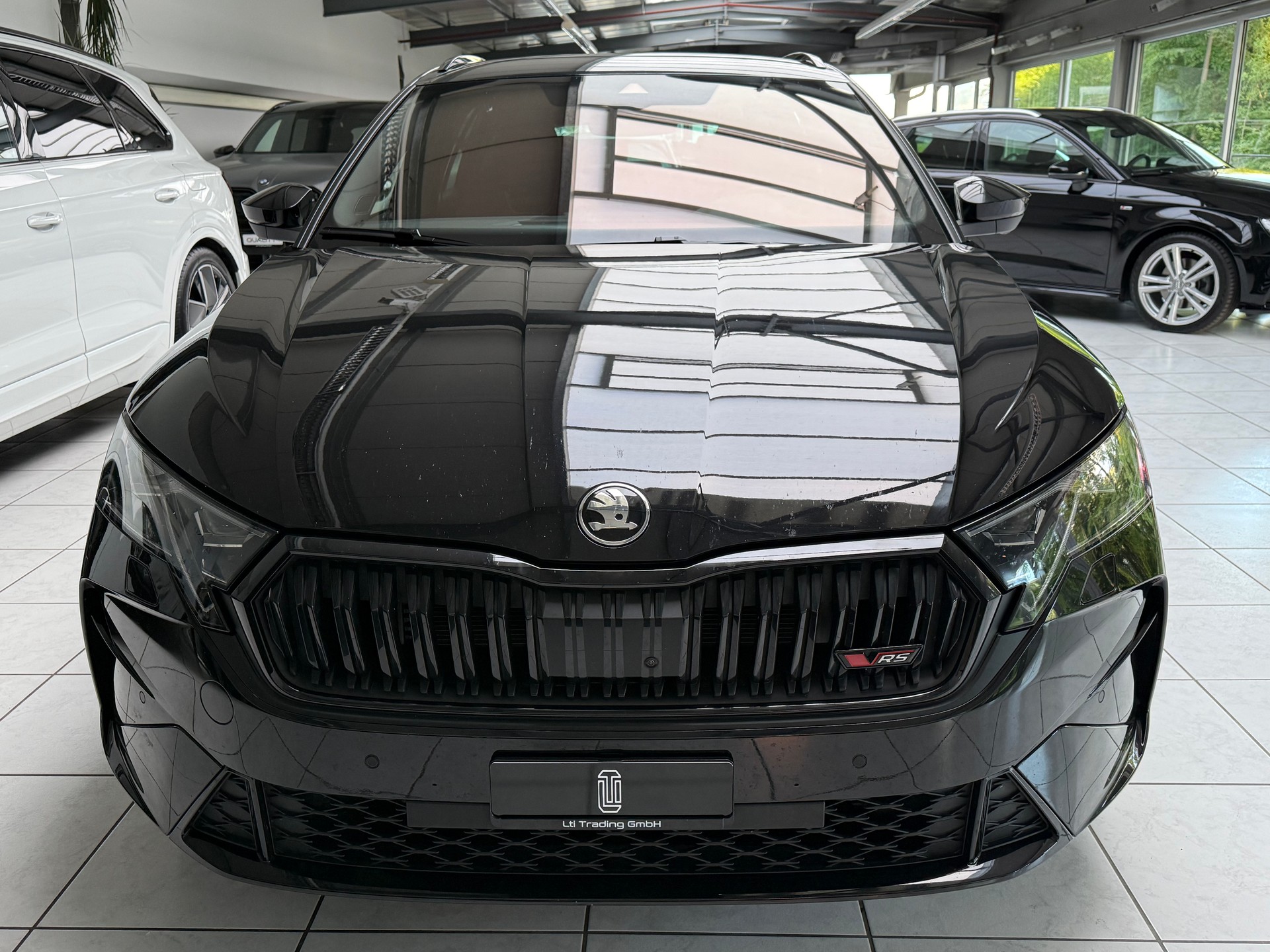 SKODA Octavia Combi 2.0 TSI DSG RS-image-6