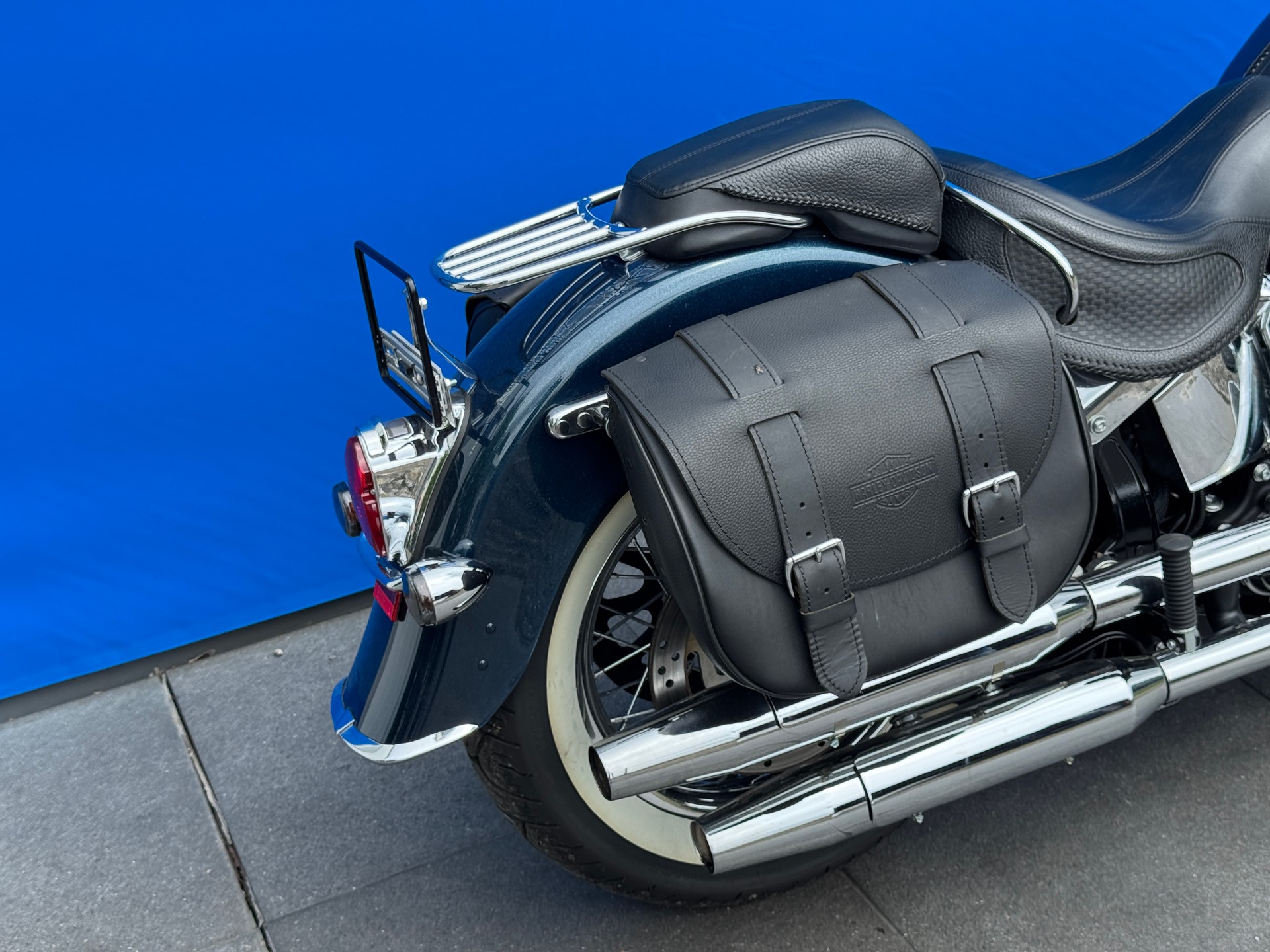 HARLEY-DAVIDSON FLSTN Softail Deluxe (35 KW) ABS-showroom-element-3