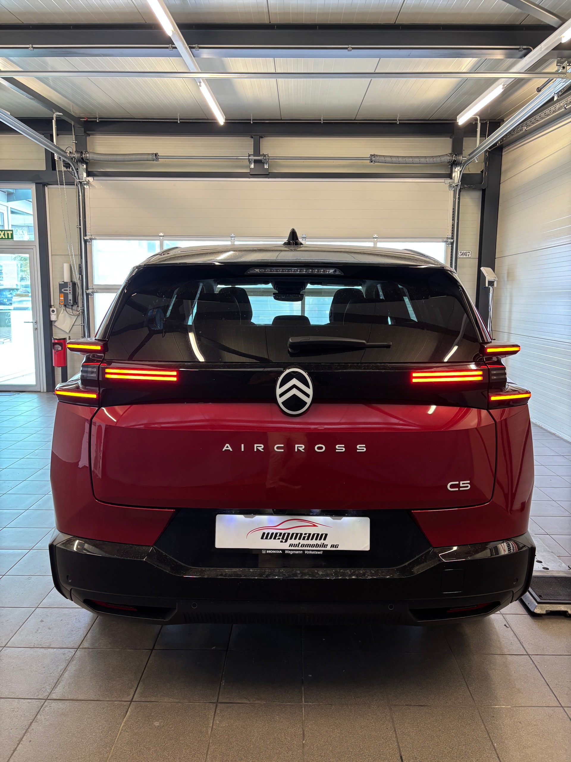 CITROEN C5 Aircross 1.2 HEV Max Automat-showroom-element-3
