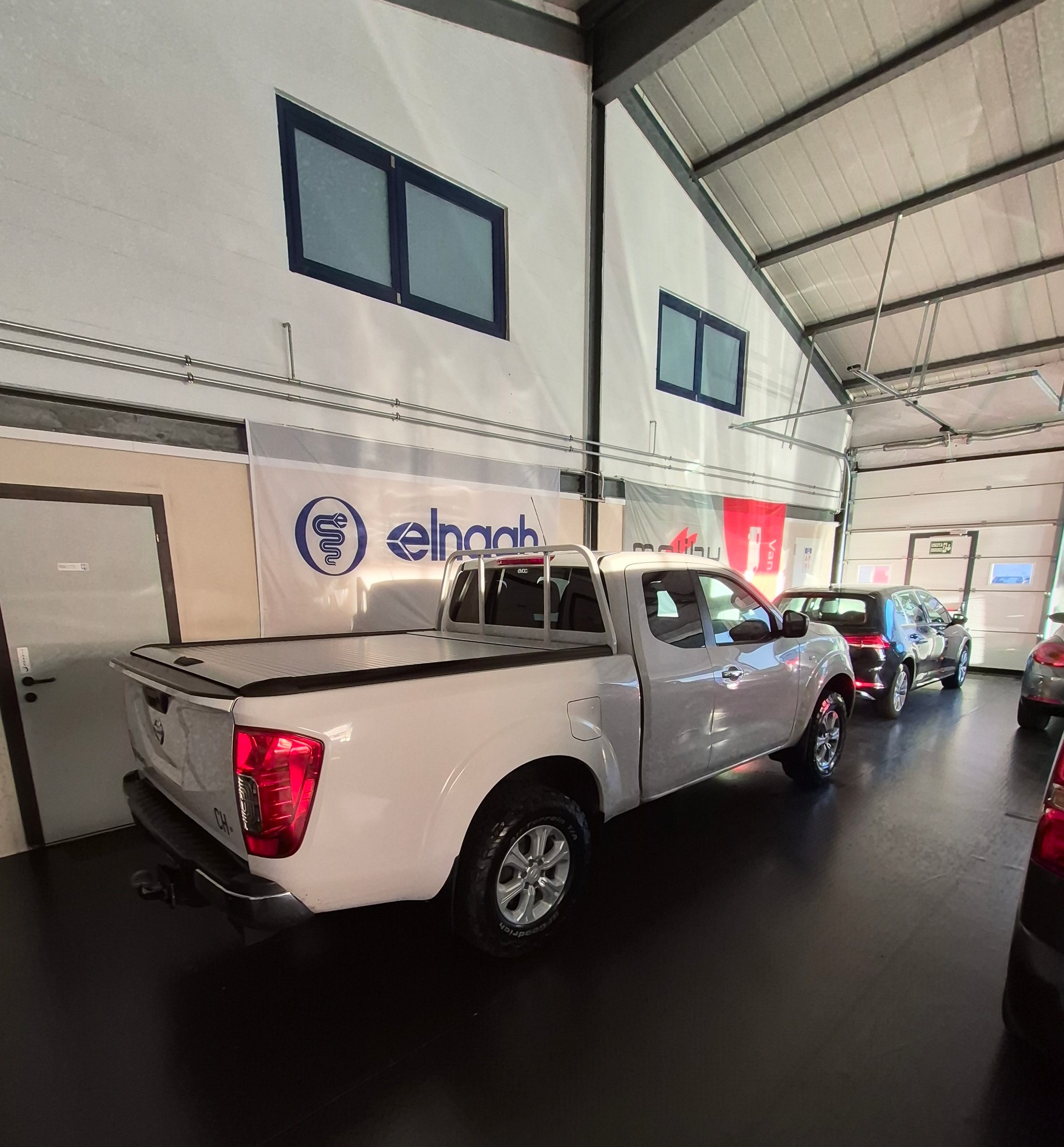 NISSAN Navara King Cab Acenta 2.3 dCi 4WD - 4X4-image-3
