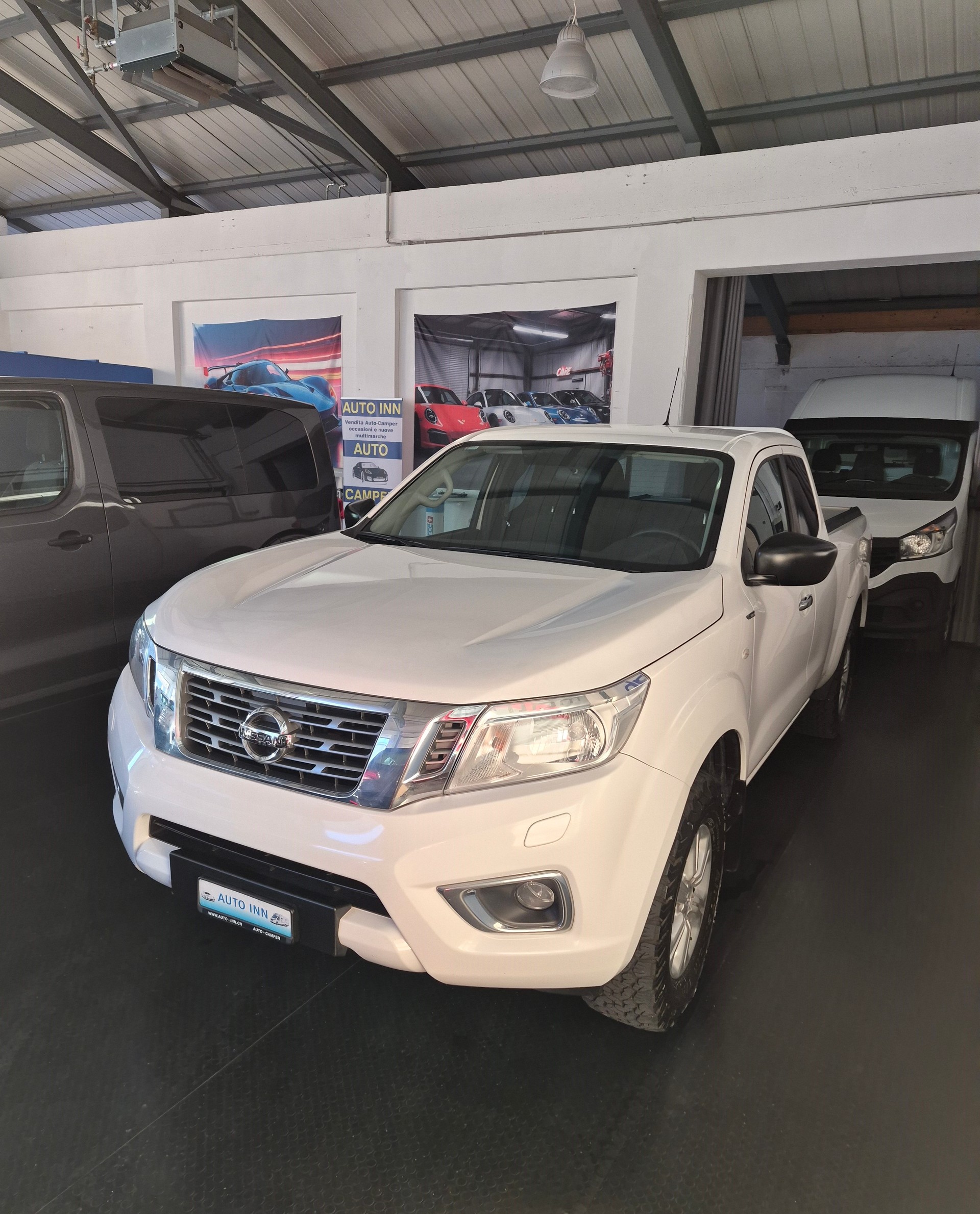 NISSAN Navara King Cab Acenta 2.3 dCi 4WD - 4X4-image-2