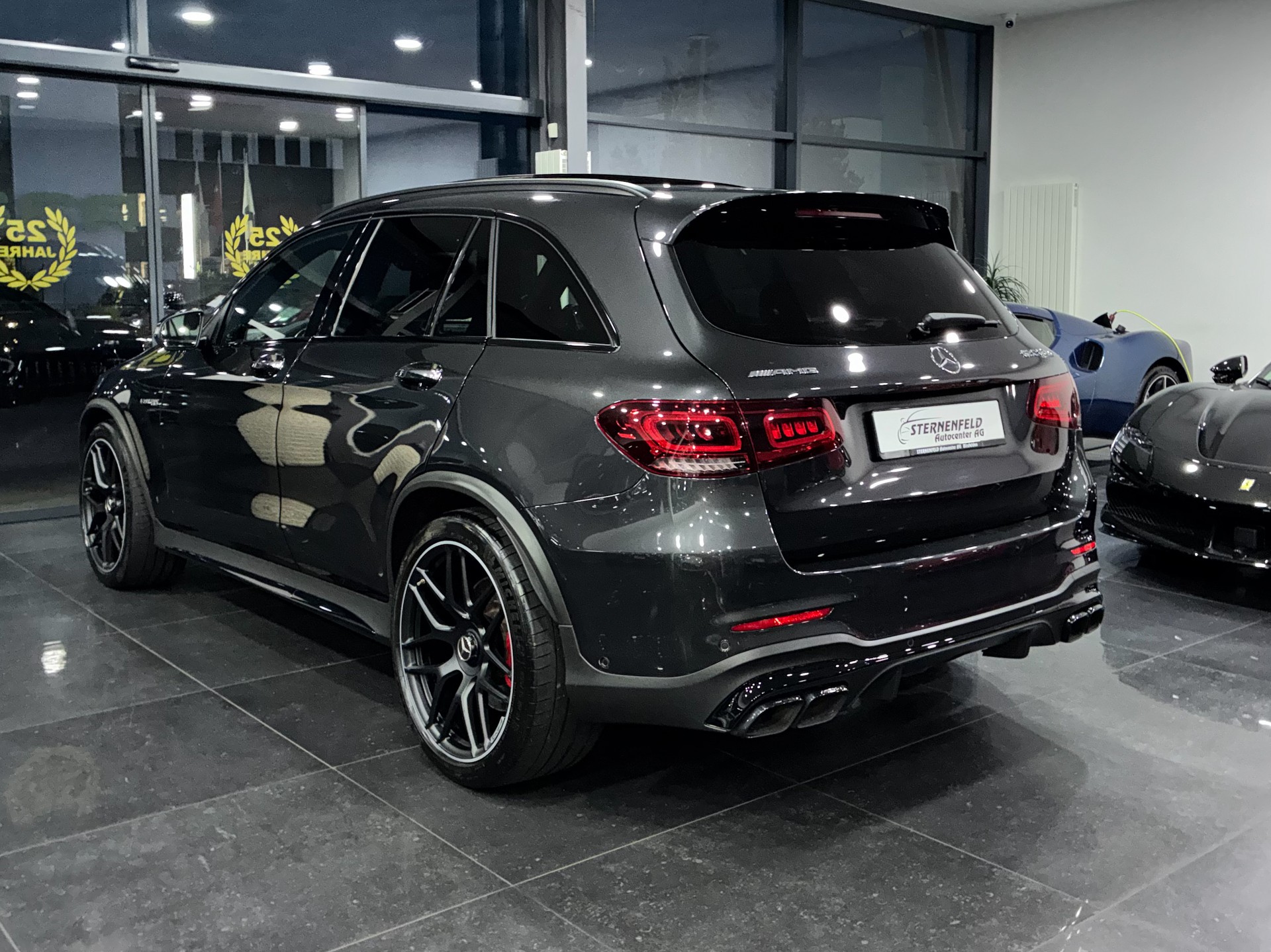 MERCEDES-BENZ GLC 63 S AMG 4Matic 9G-Tronic-image-4