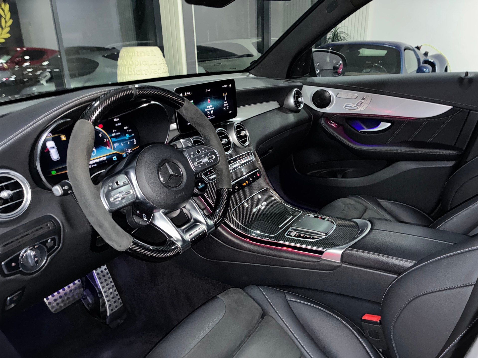 MERCEDES-BENZ GLC 63 S AMG 4Matic 9G-Tronic-image-11