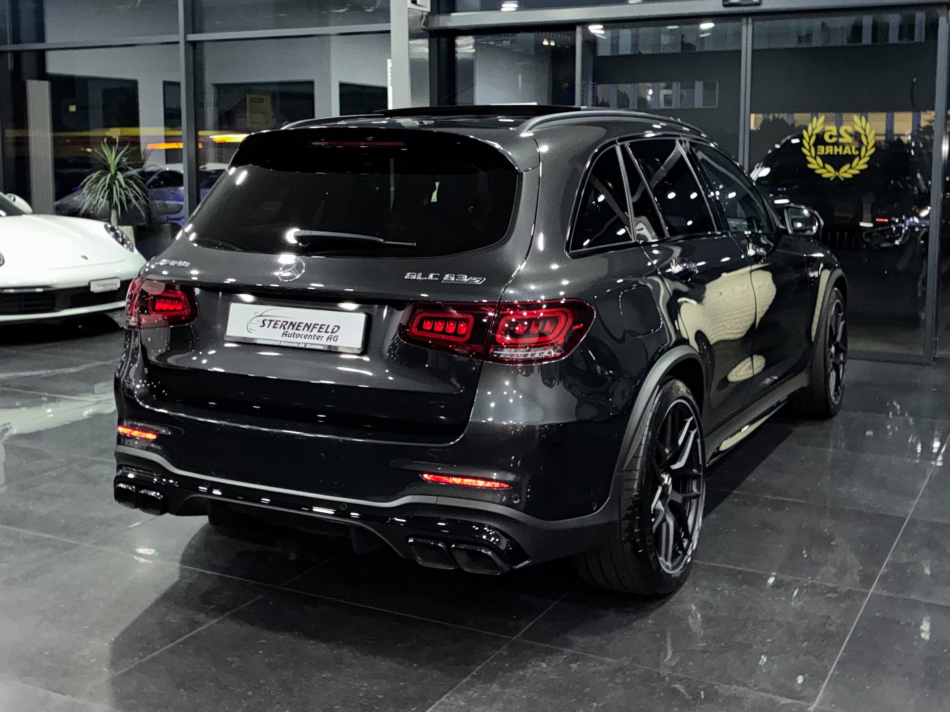 MERCEDES-BENZ GLC 63 S AMG 4Matic 9G-Tronic-image-6