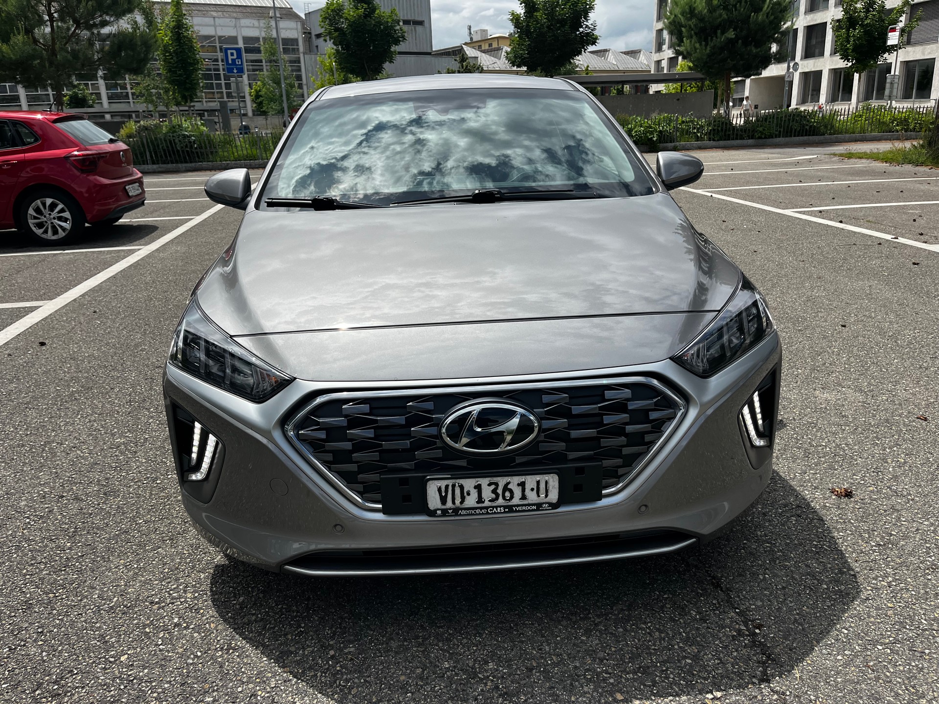 HYUNDAI Ioniq 1.6 GDi Plug in Hybrid Vertex DCT-image-1