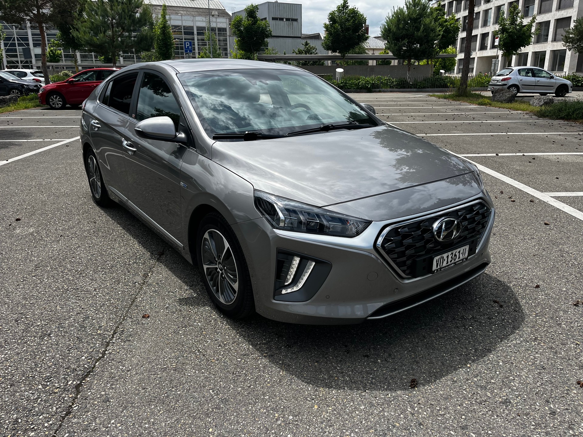 HYUNDAI Ioniq 1.6 GDi Plug in Hybrid Vertex DCT-image-6