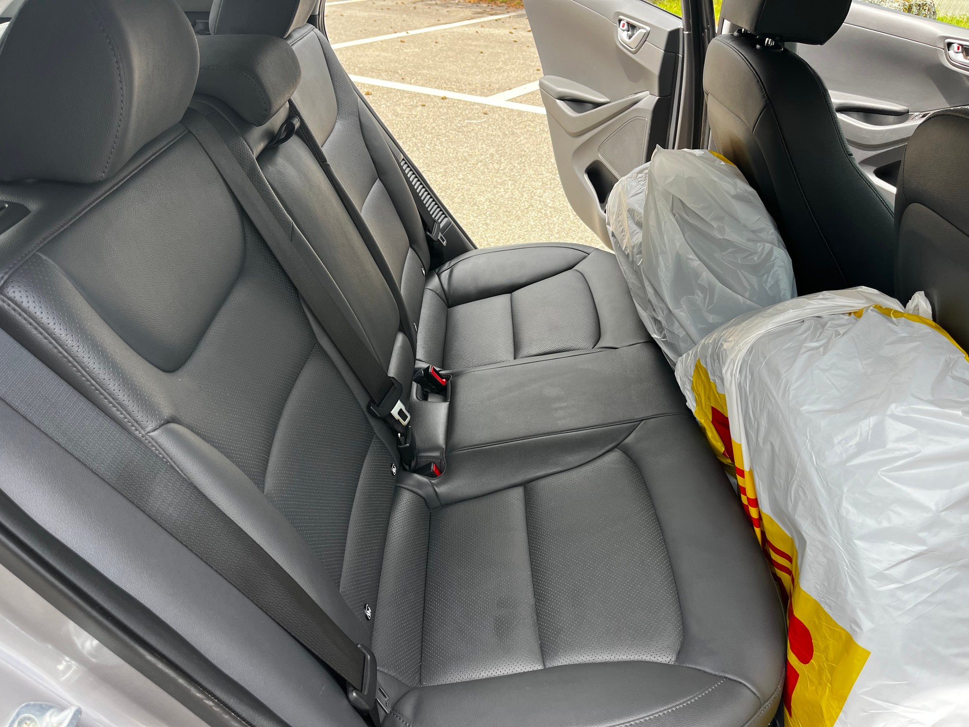 HYUNDAI Ioniq 1.6 GDi Plug in Hybrid Vertex DCT-image-11