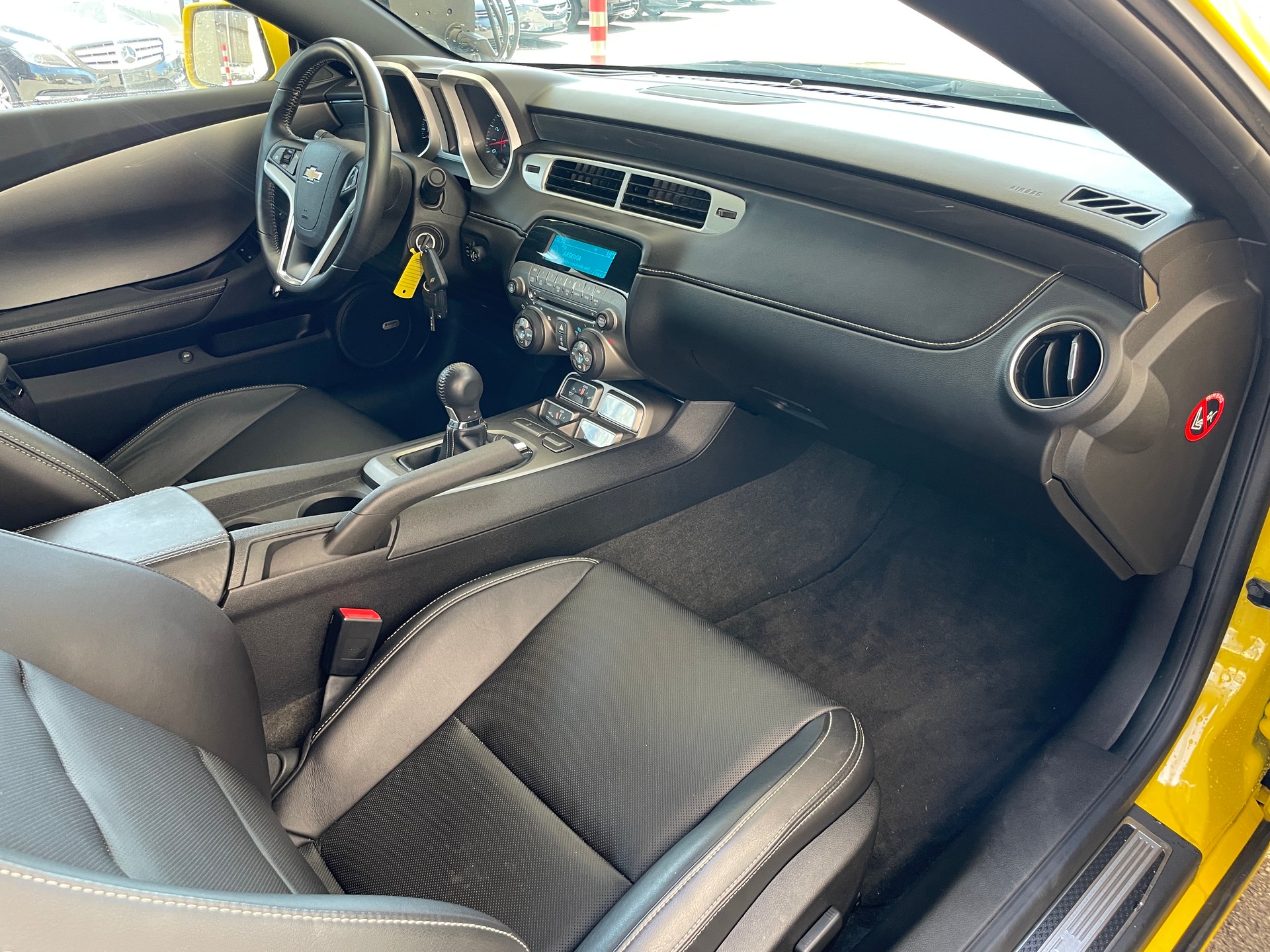 CHEVROLET Camaro 6.2 Convertible-image-8