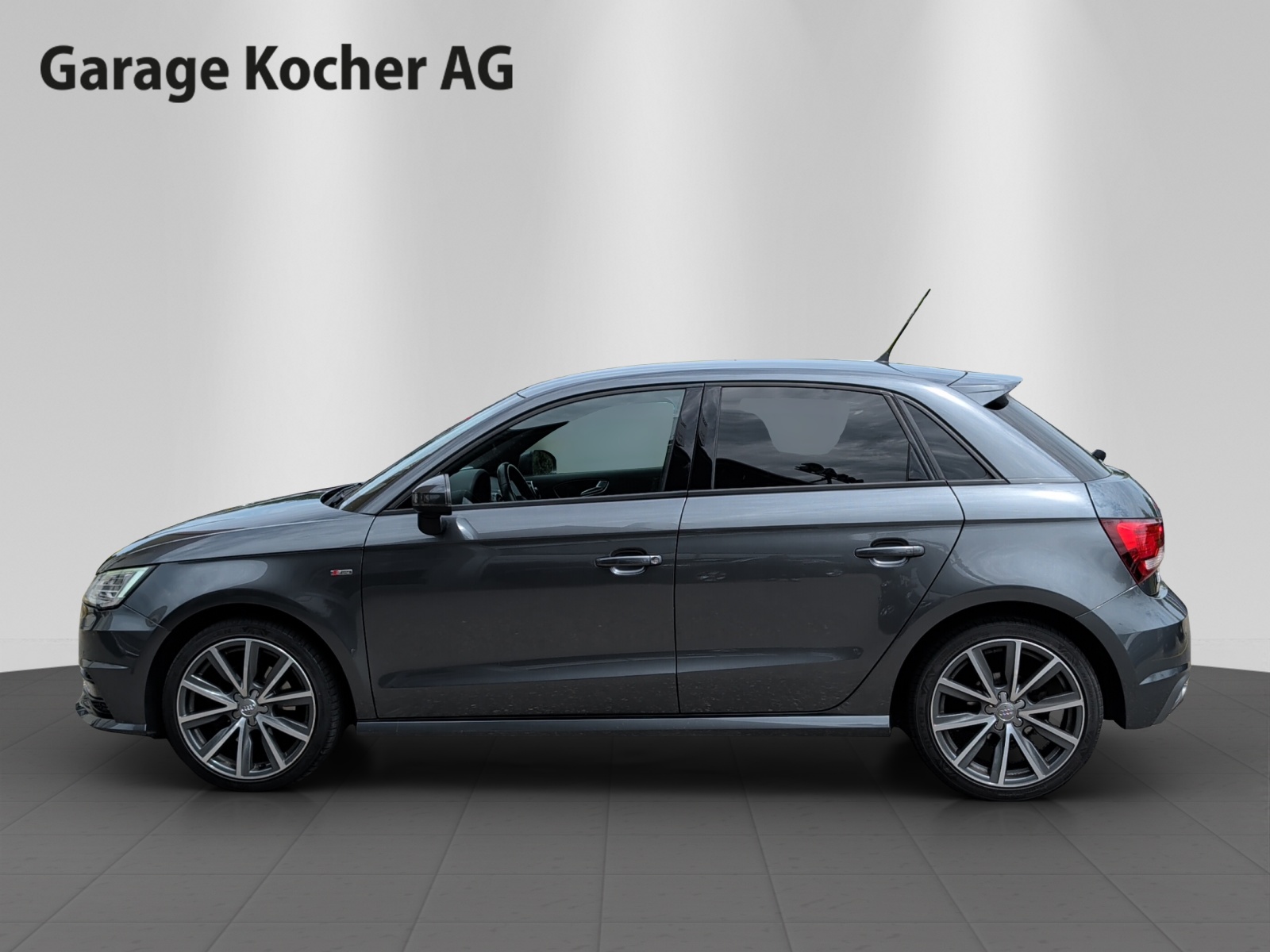 AUDI A1 Sportback 1.4 TFSI Sport S-tronic-showroom-element-2