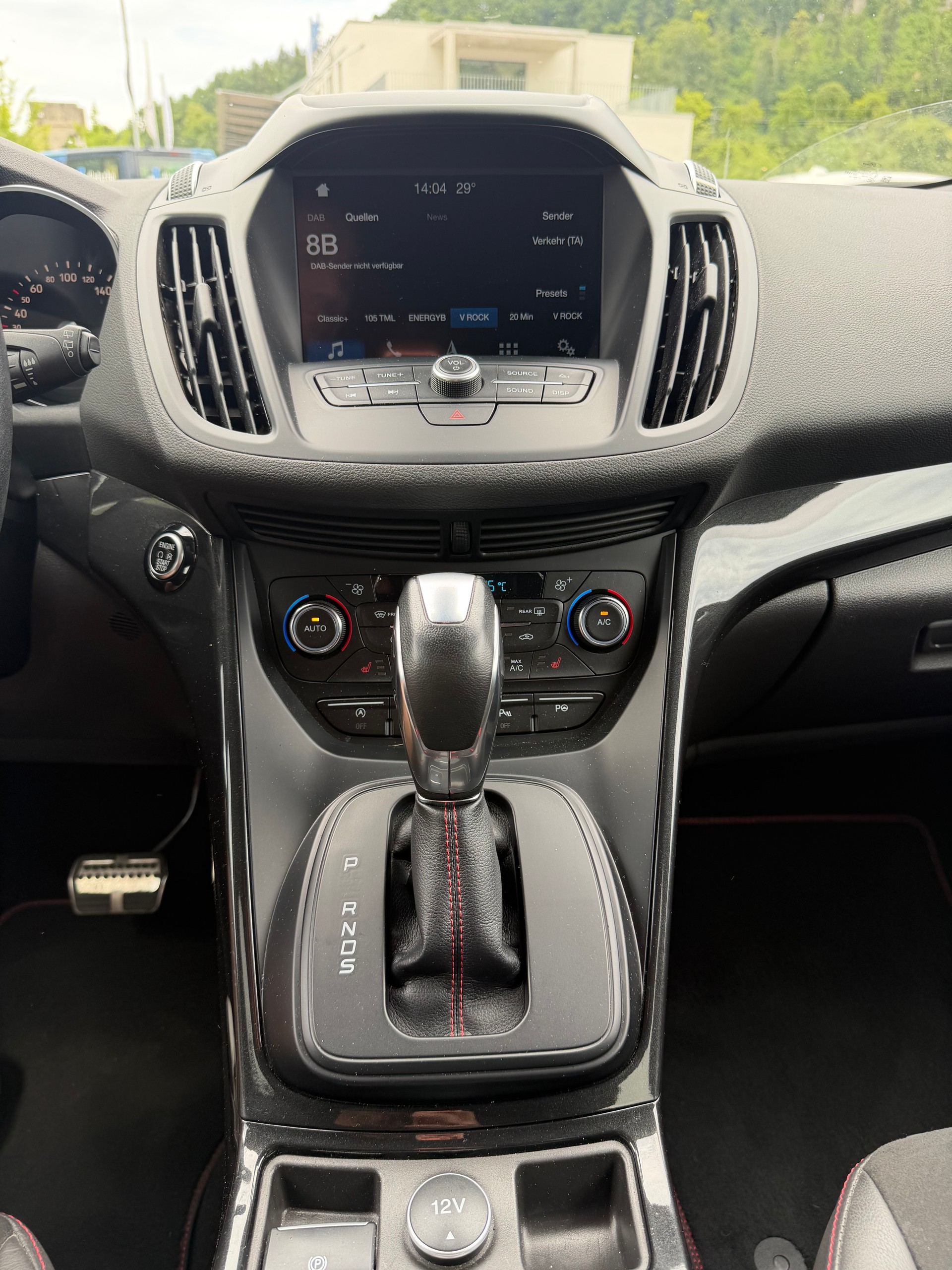 FORD Kuga 2.0 TDCi ST Line High 4WD PowerShift-image-9