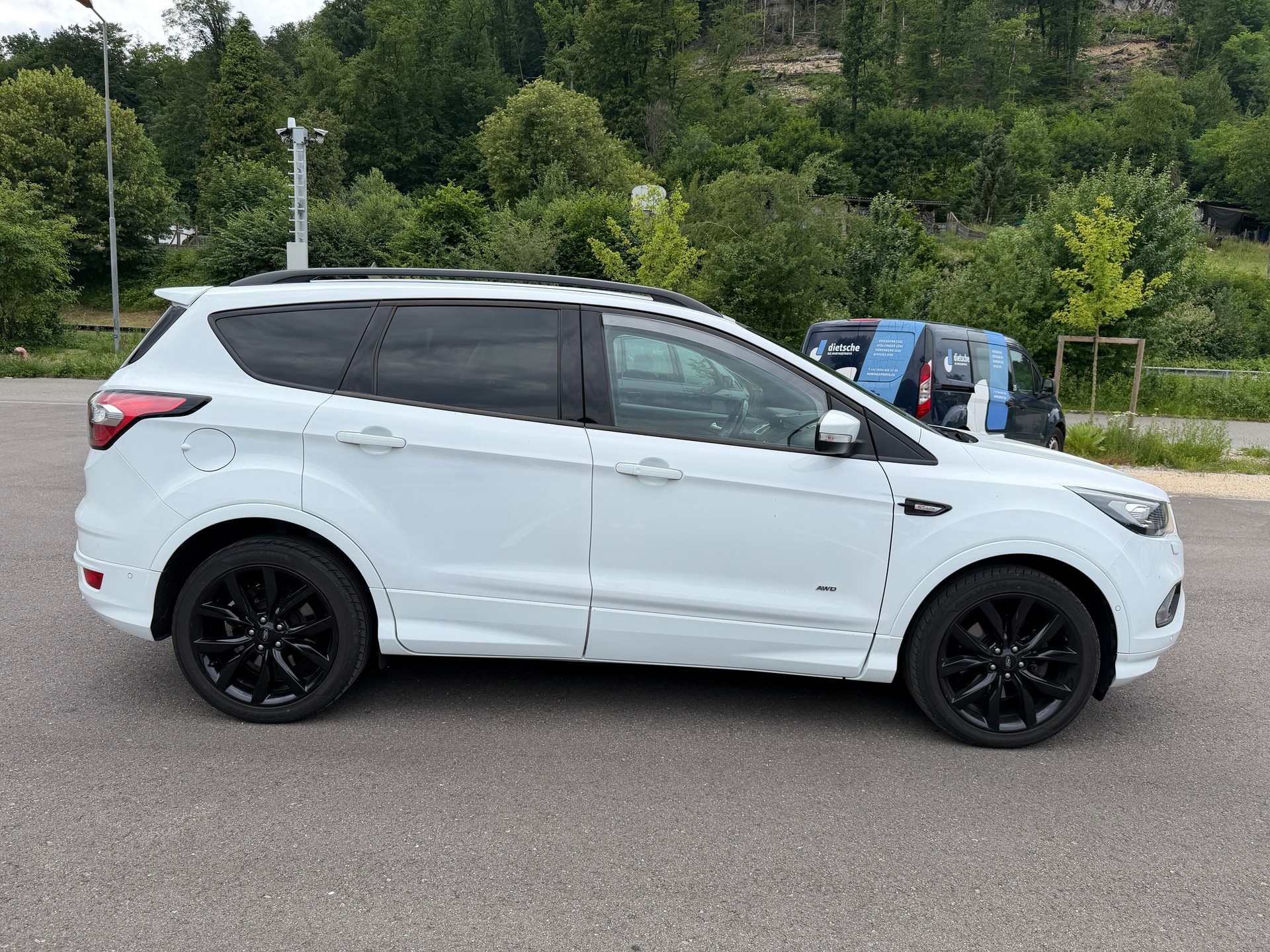 FORD Kuga 2.0 TDCi ST Line High 4WD PowerShift-image-3