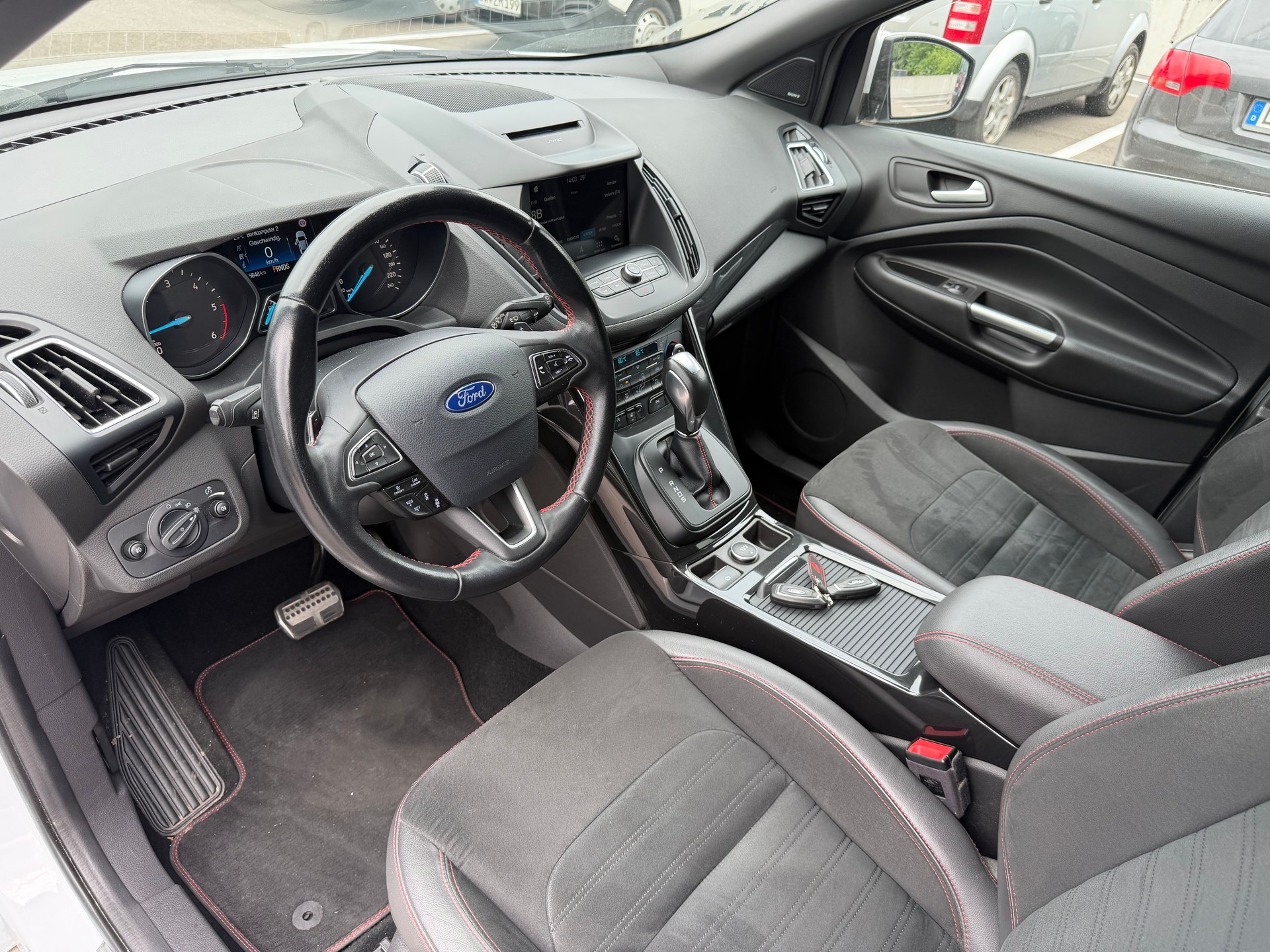 FORD Kuga 2.0 TDCi ST Line High 4WD PowerShift-image-8