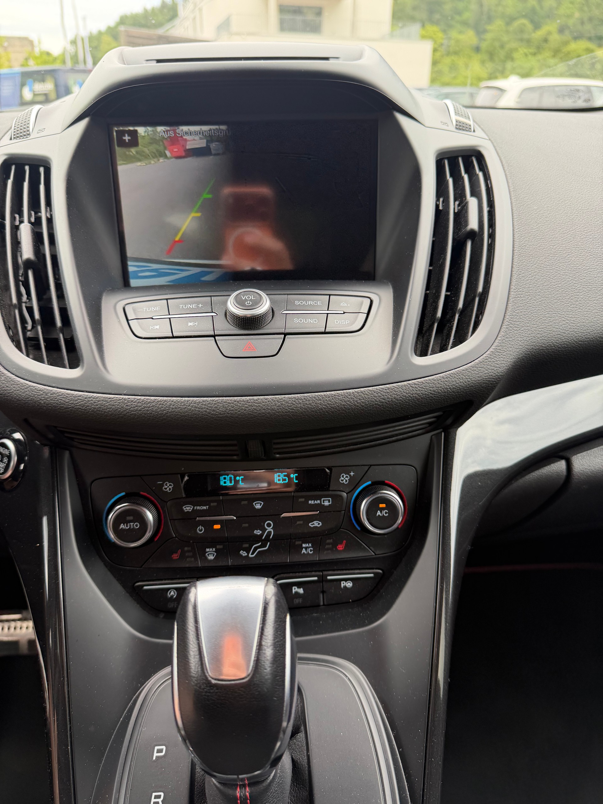 FORD Kuga 2.0 TDCi ST Line High 4WD PowerShift-image-11
