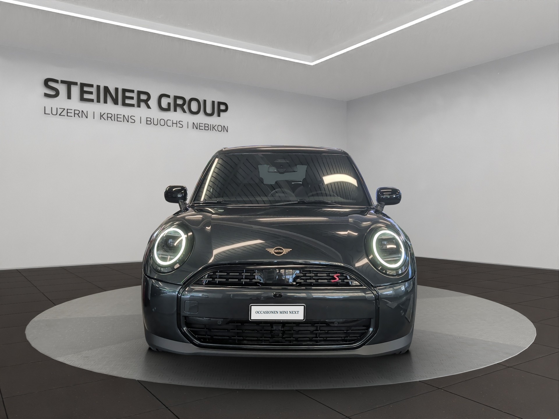 MINI Cooper S DKG-showroom-element-1