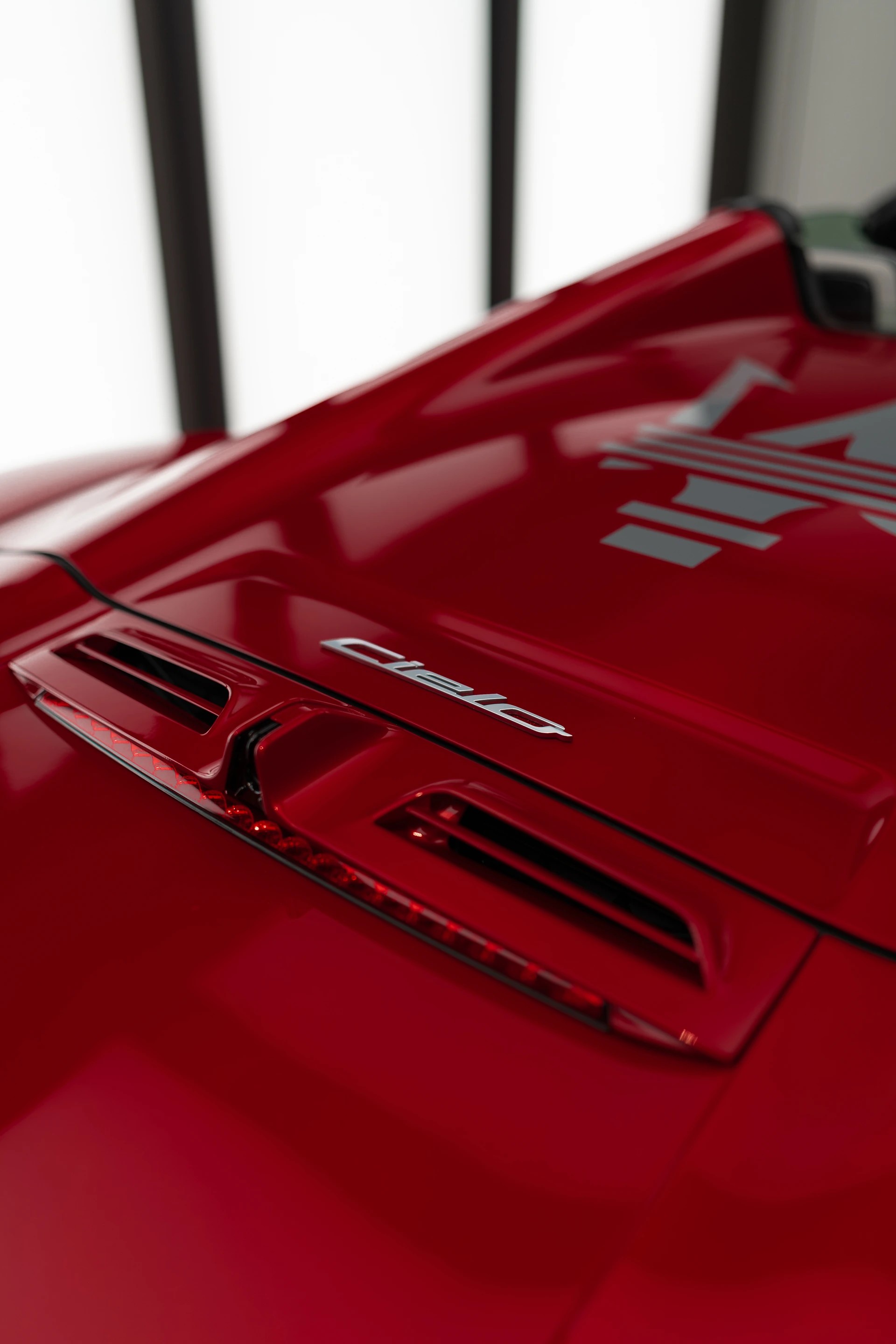 MASERATI MC20 Cielo - Rosso Vincente - FUORISERIE-image-7