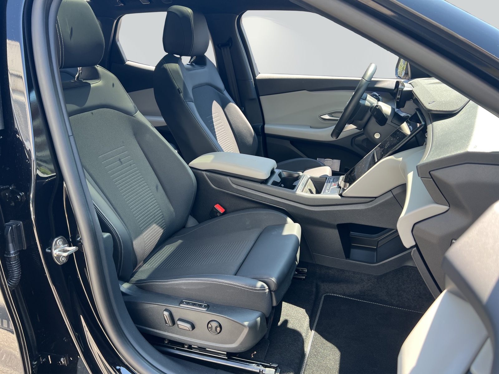 FORD Explorer Extended Range Premiu-image-11