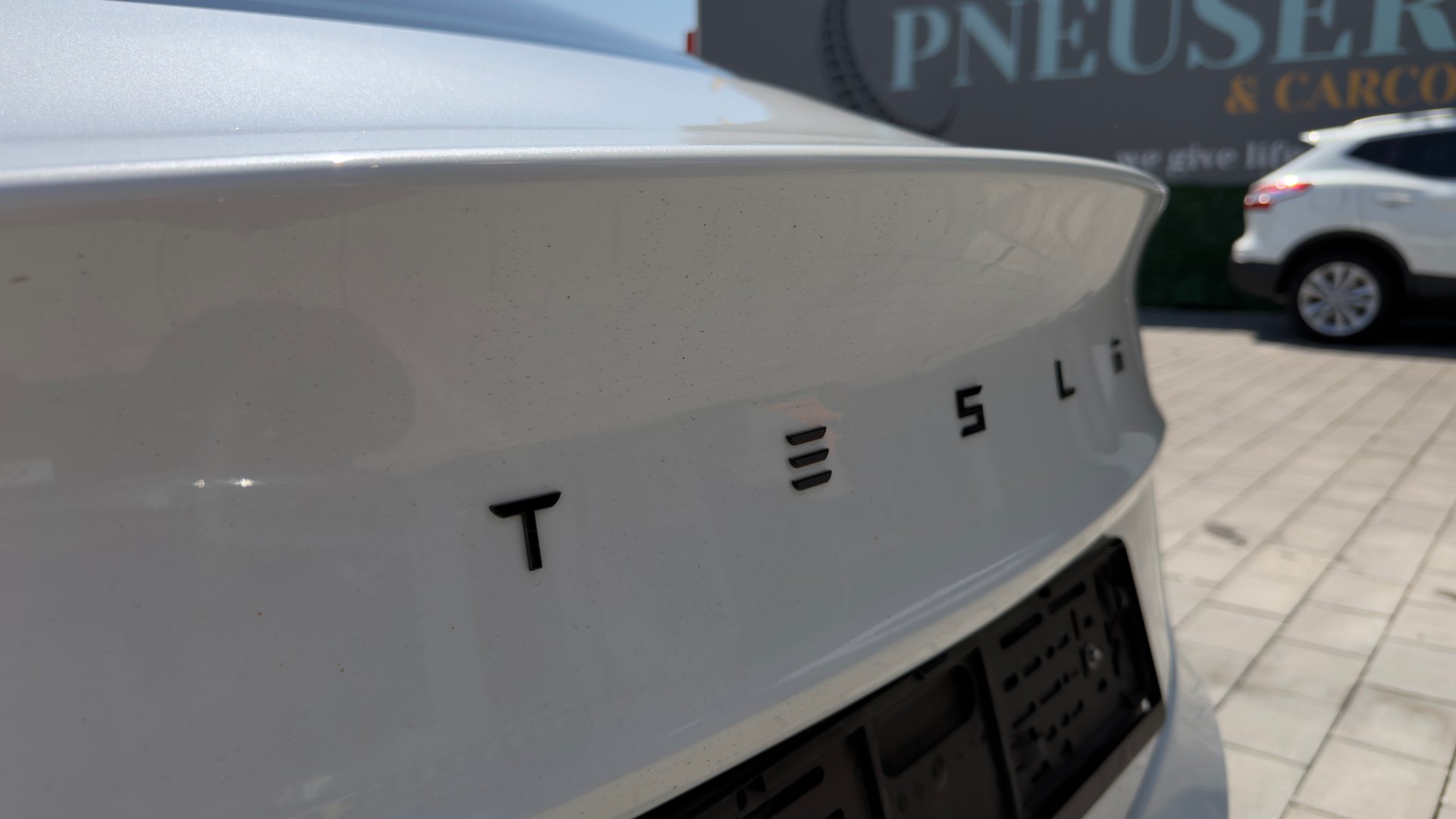 TESLA Model 3 Long Range Dual Motor AWD-image-12