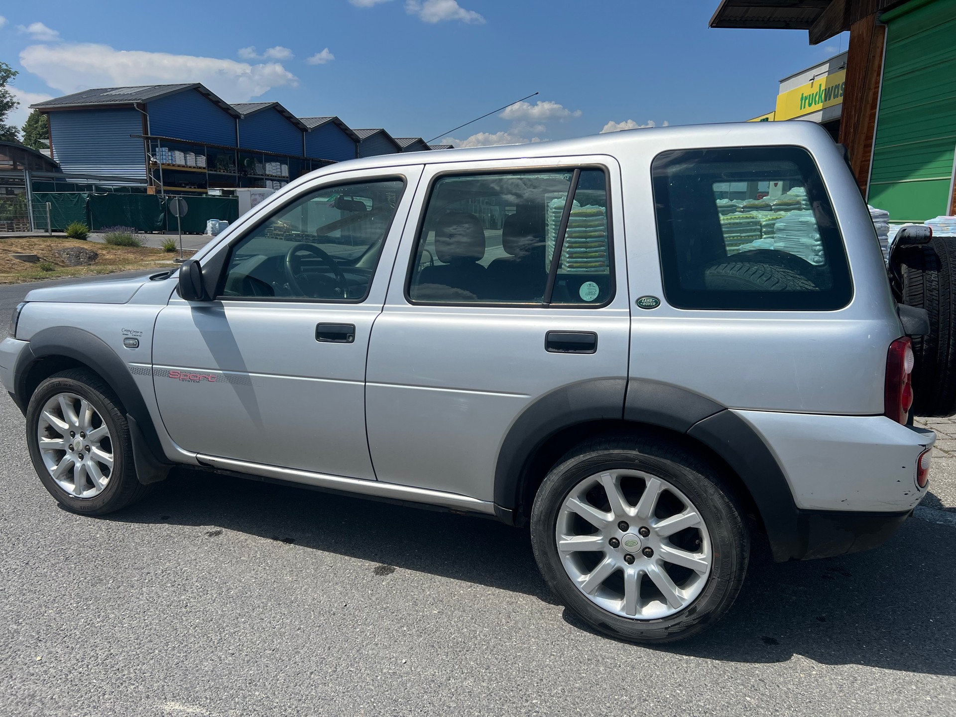 LAND ROVER Freelander 2.0 Td4 Sport Wagon-image-3