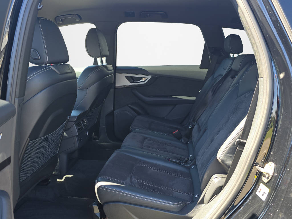 AUDI Q7 3.0 45 TDI quattro T-Tronic-image-14