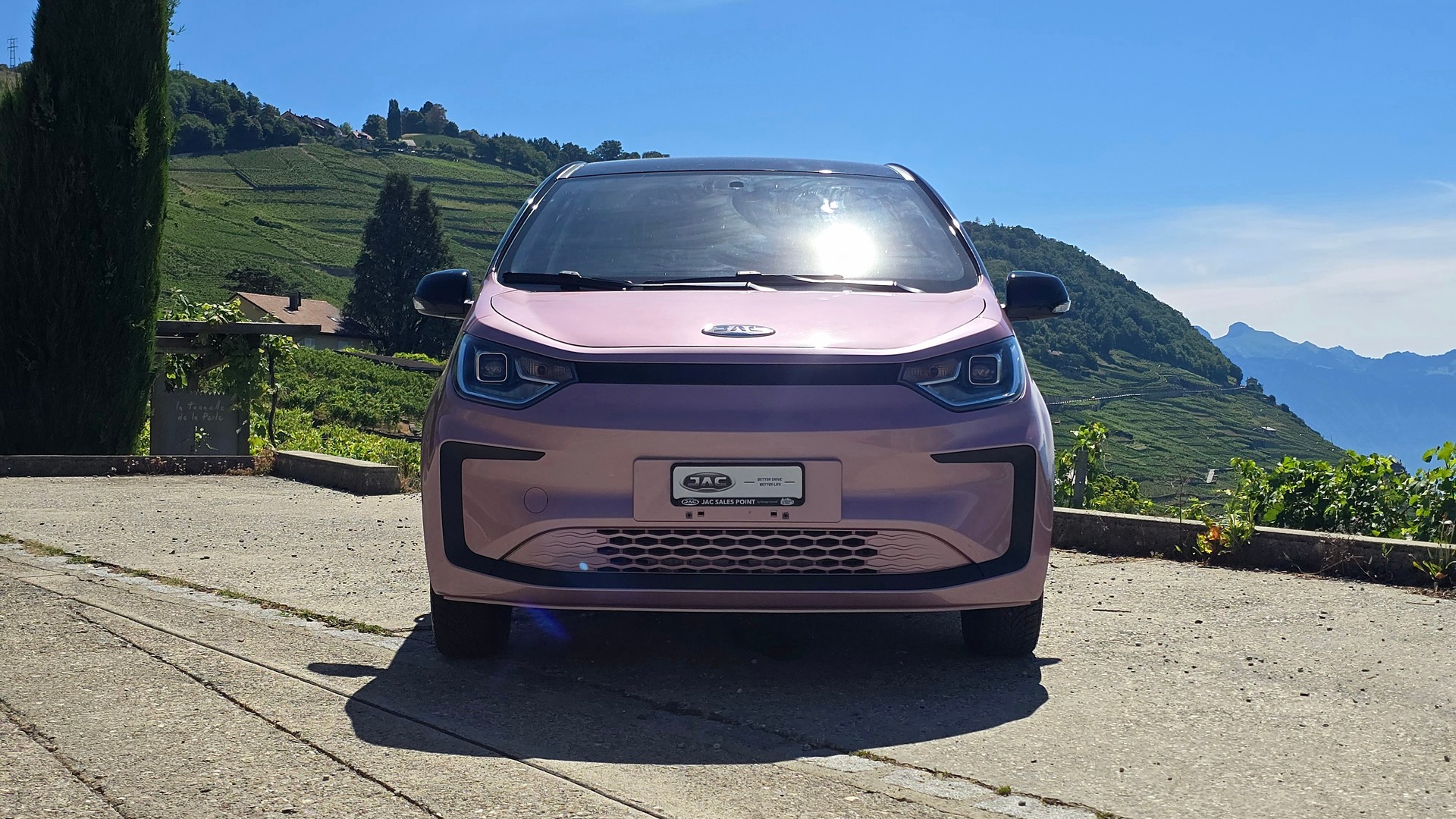 JAC e-JS1 31kWh-showroom-element-1