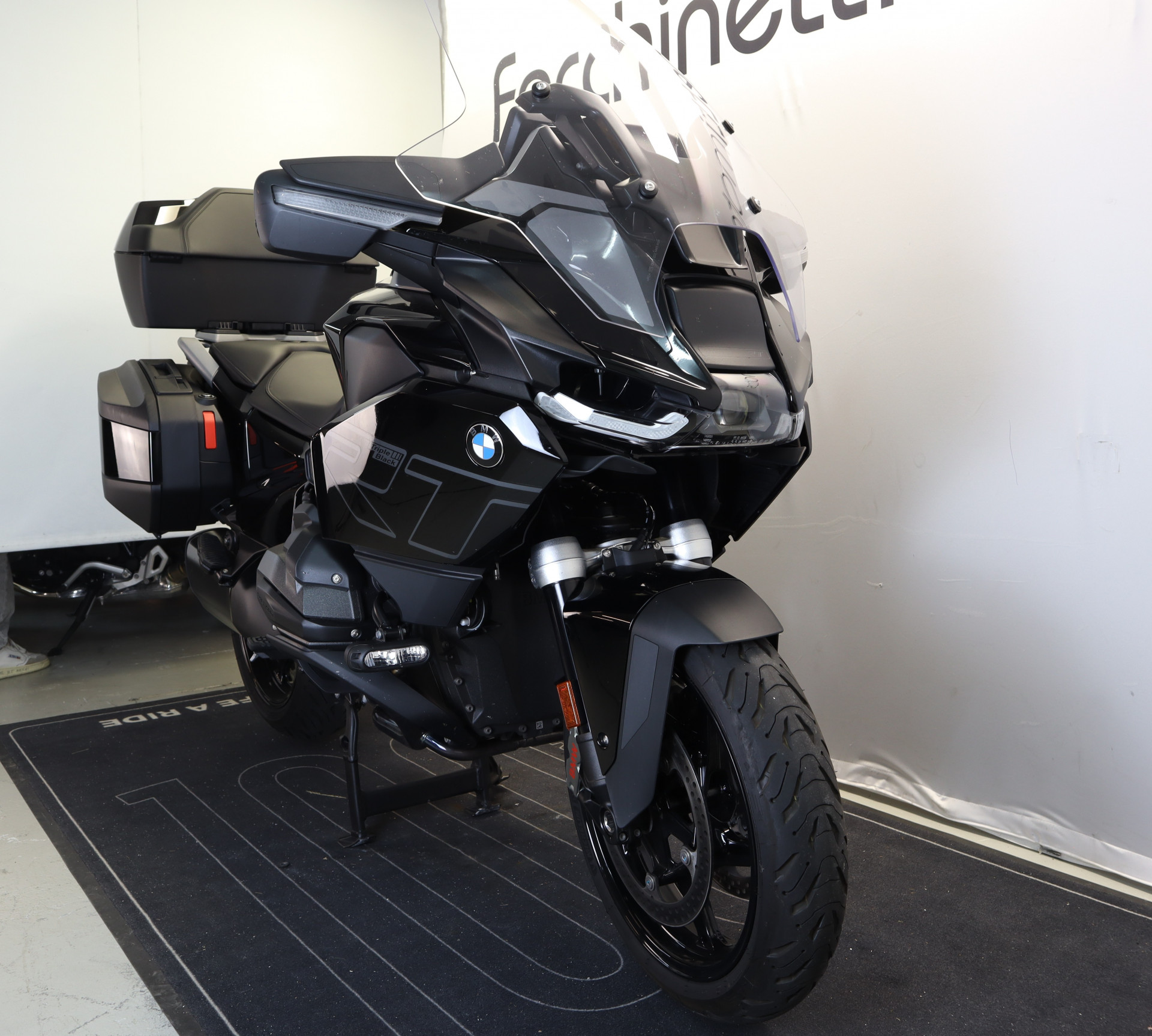 BMW R 1300 RT Triple Black Service inclus 06.28-image-3