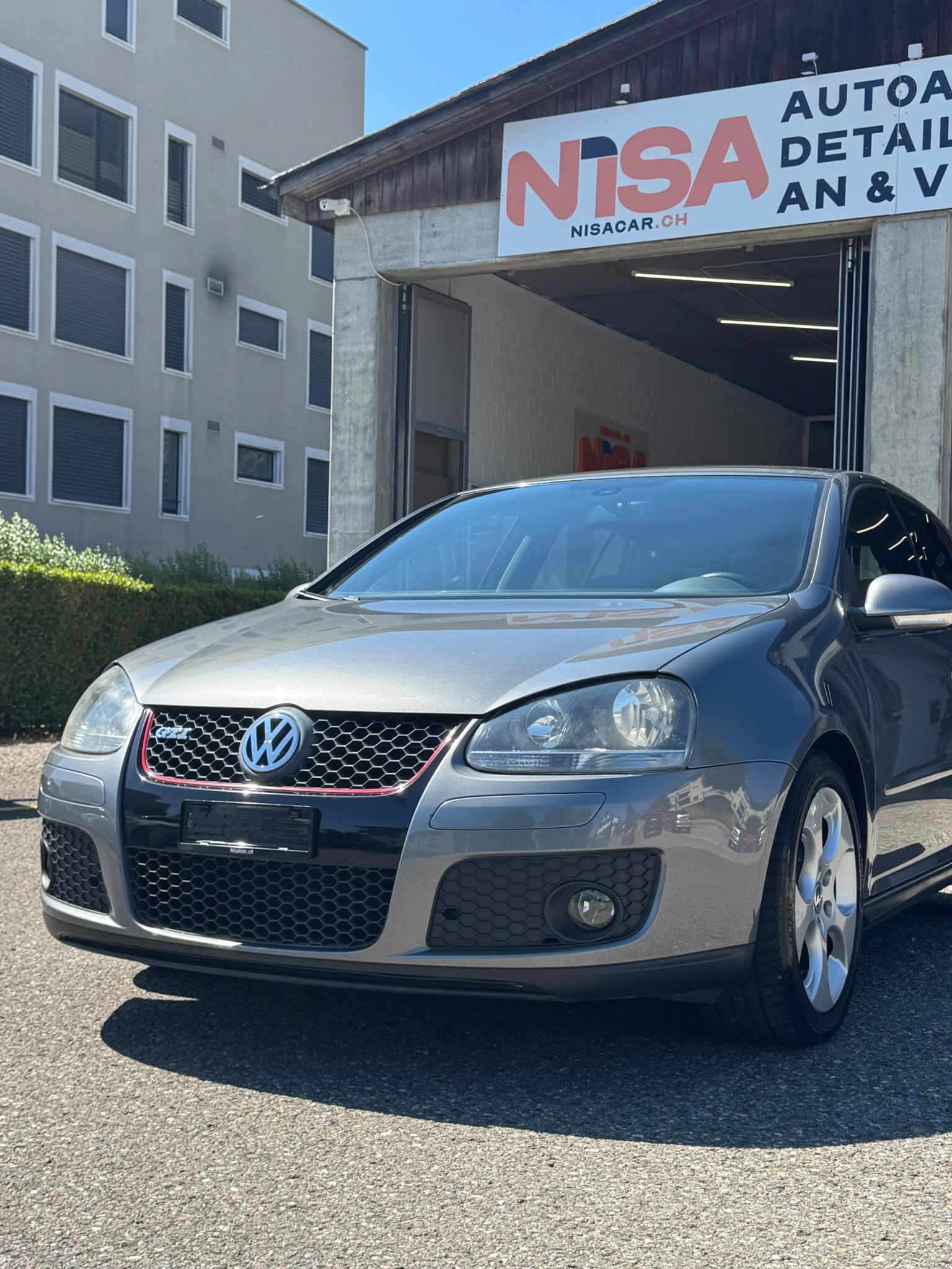 VW Golf 2.0 TFSI GTI-showroom-element-1