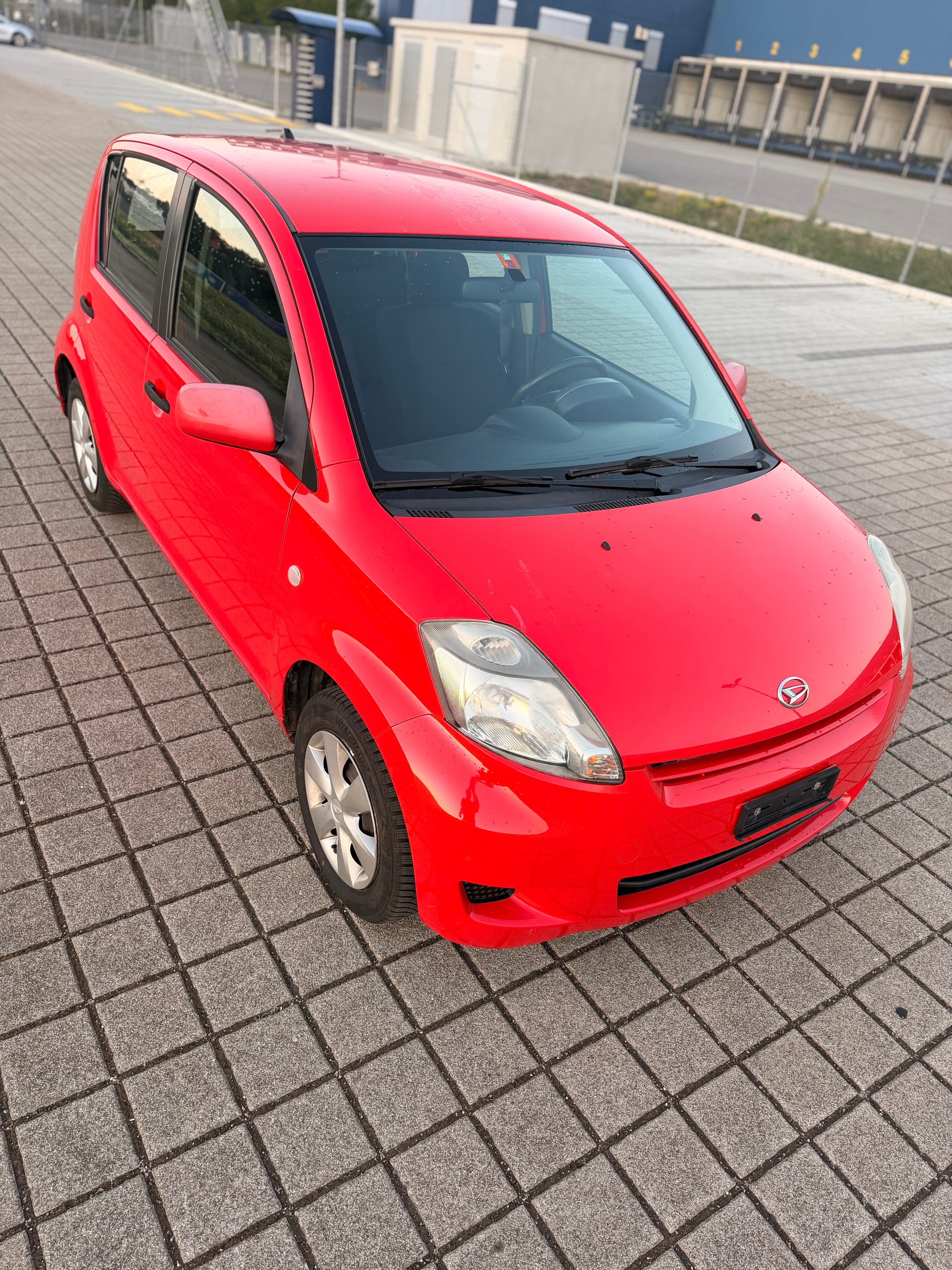 DAIHATSU Sirion 1.3 eco-4WD-image-5