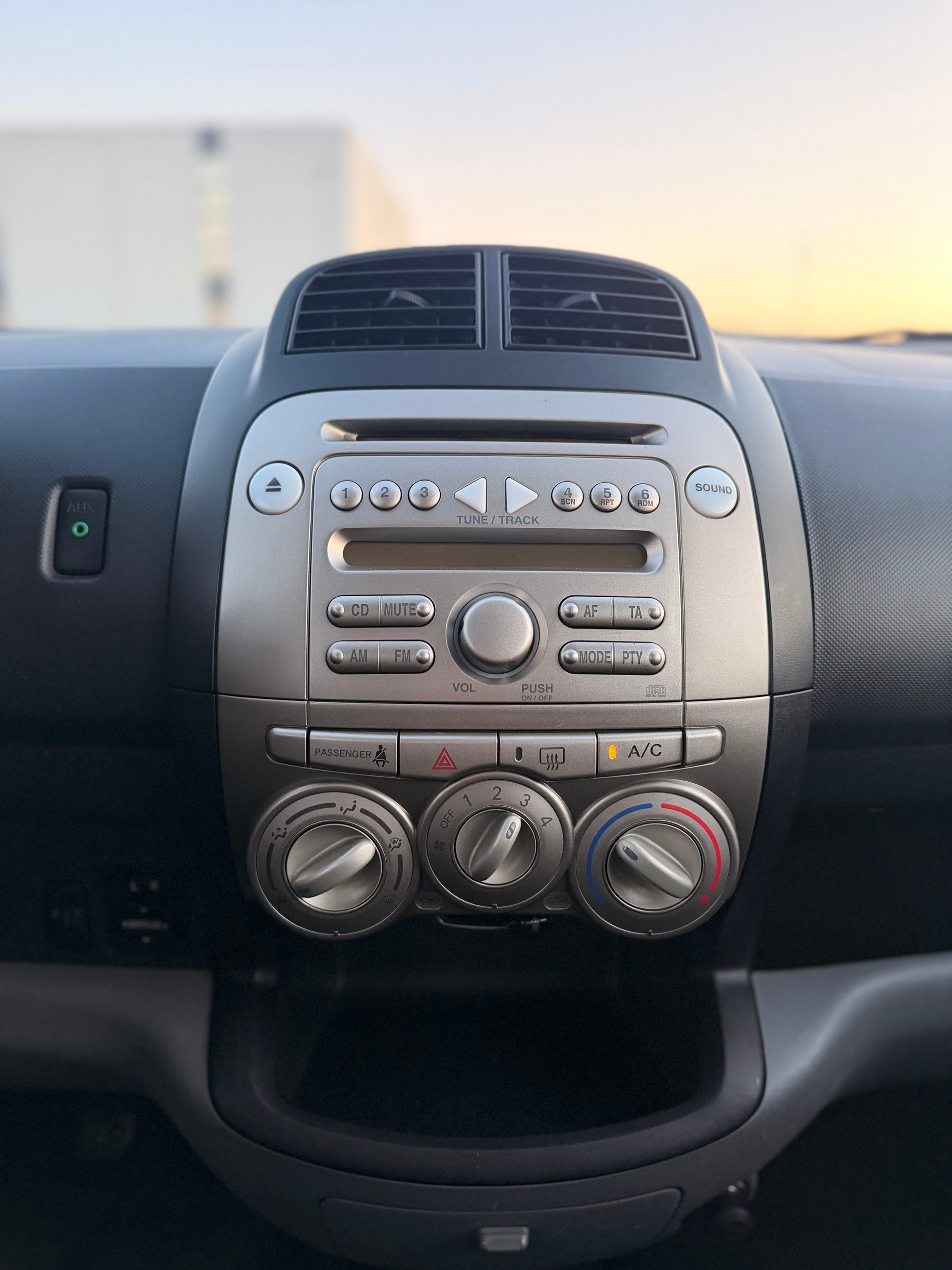 DAIHATSU Sirion 1.3 eco-4WD-image-19