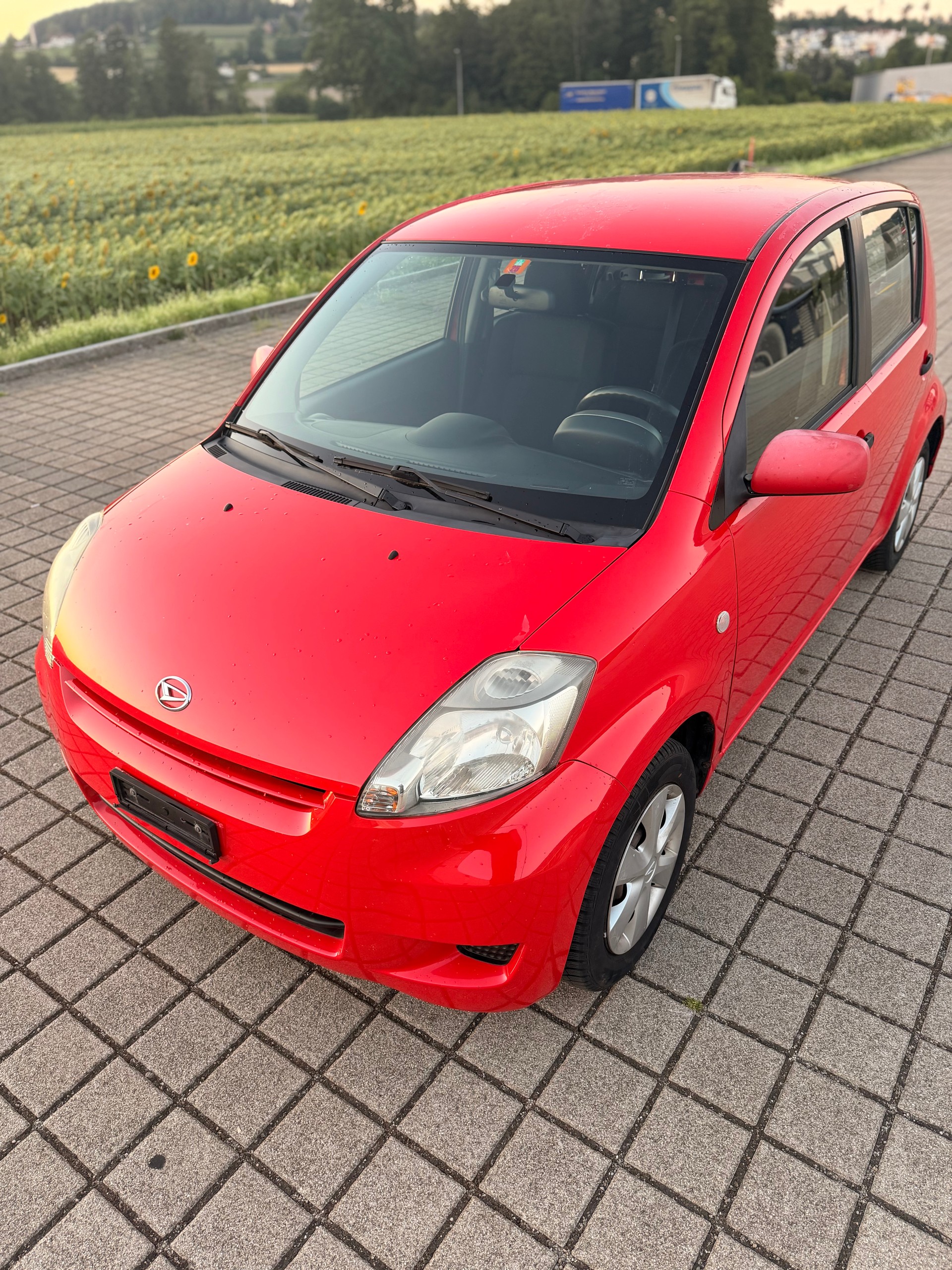 DAIHATSU Sirion 1.3 eco-4WD-showroom-element-1